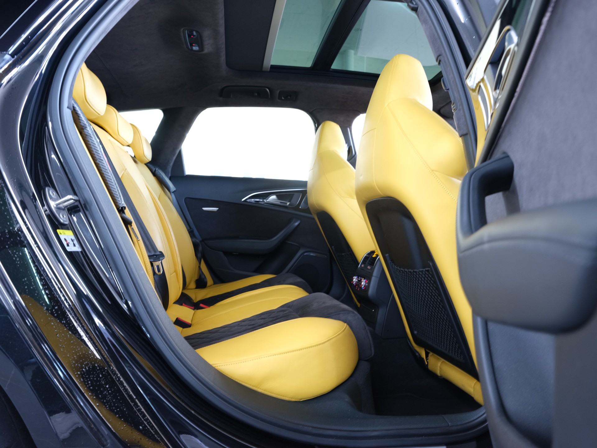 AUDI RS6 Avant 4.0 TFSI V8 performance quattro *Bose* *RS-Performance* *Panorama*-image-28