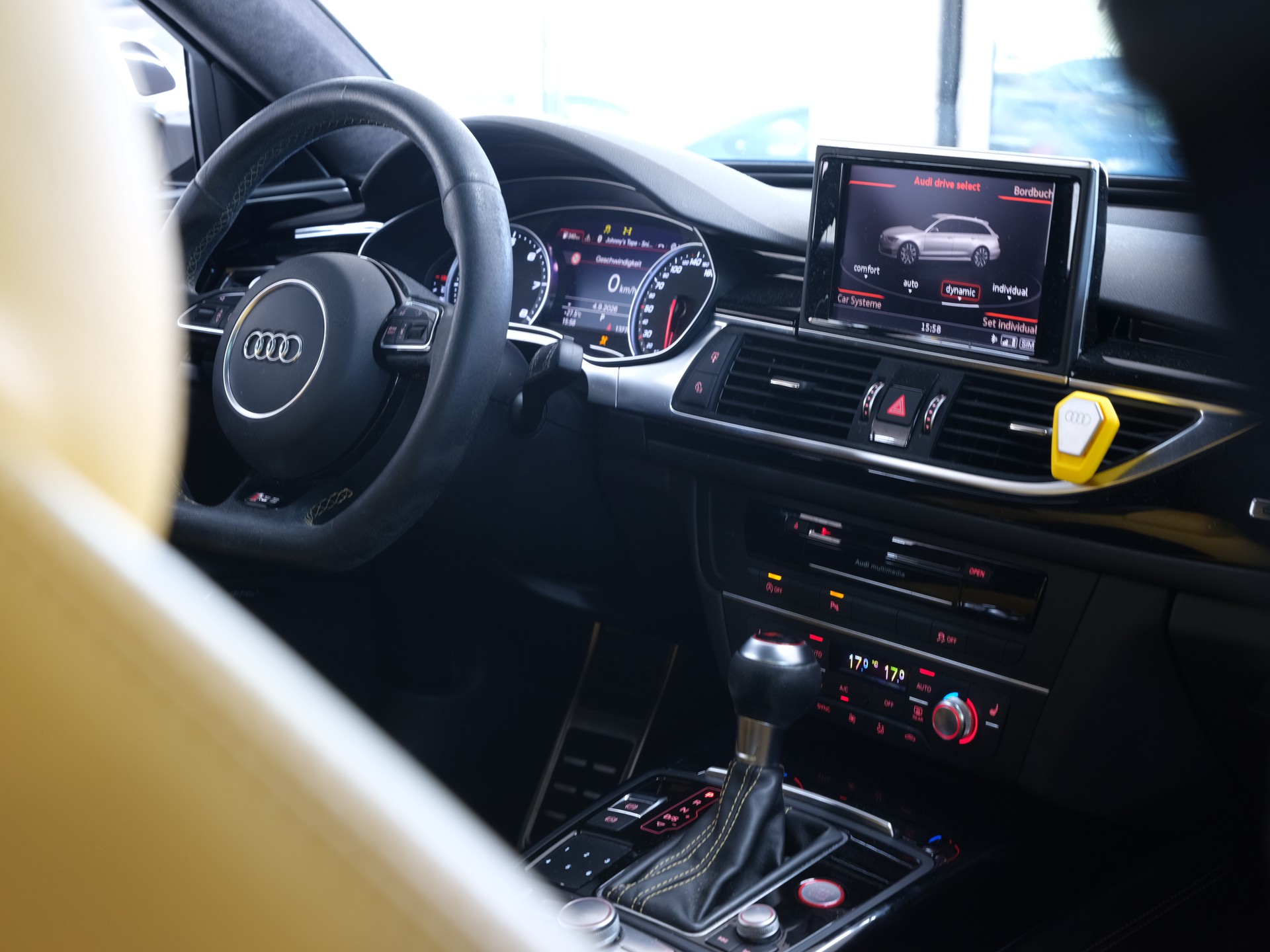 AUDI RS6 Avant 4.0 TFSI V8 performance quattro *Bose* *RS-Performance* *Panorama*-image-30