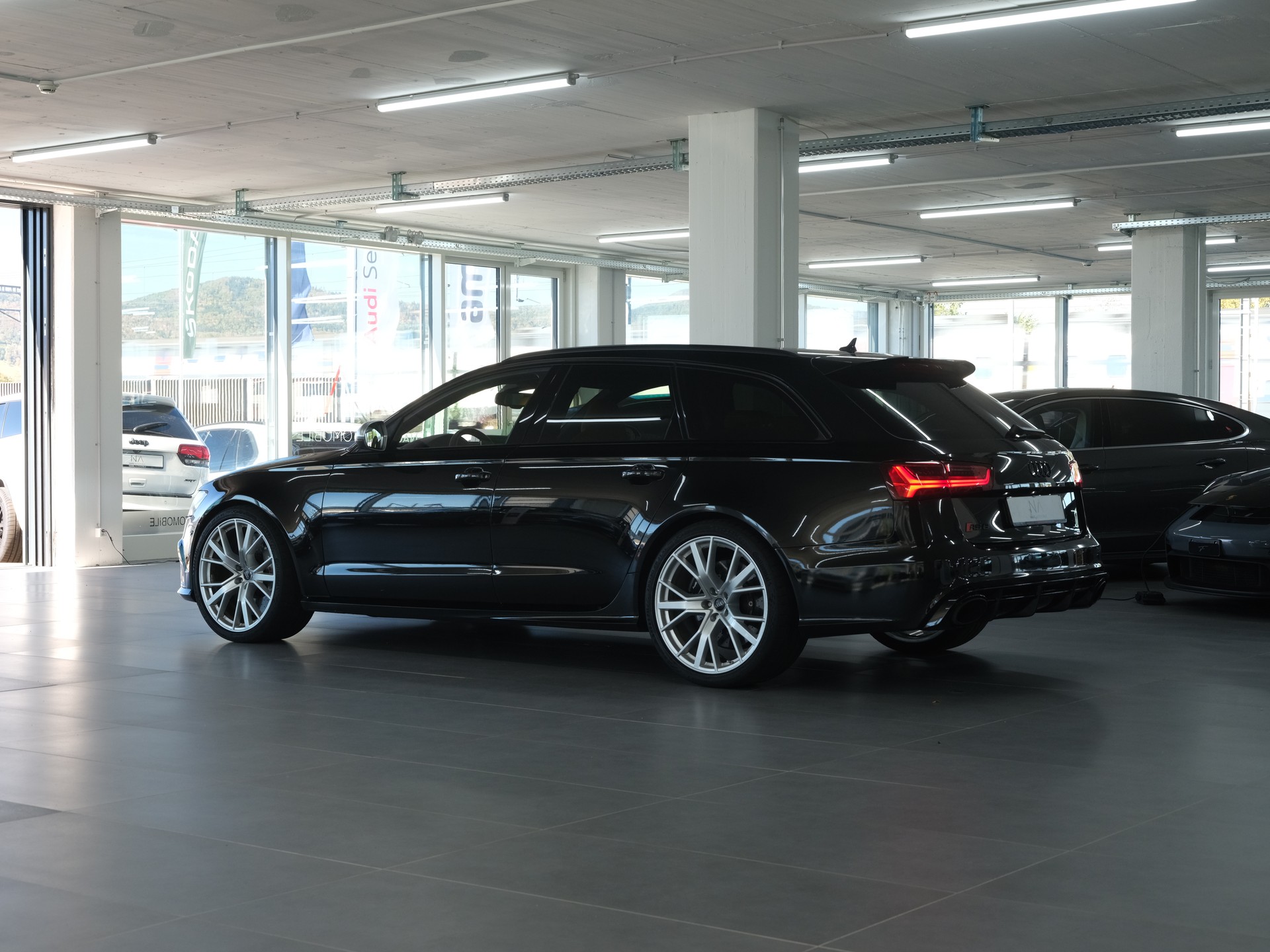 AUDI RS6 Avant 4.0 TFSI V8 performance quattro *Bose* *RS-Performance* *Panorama*-image-19