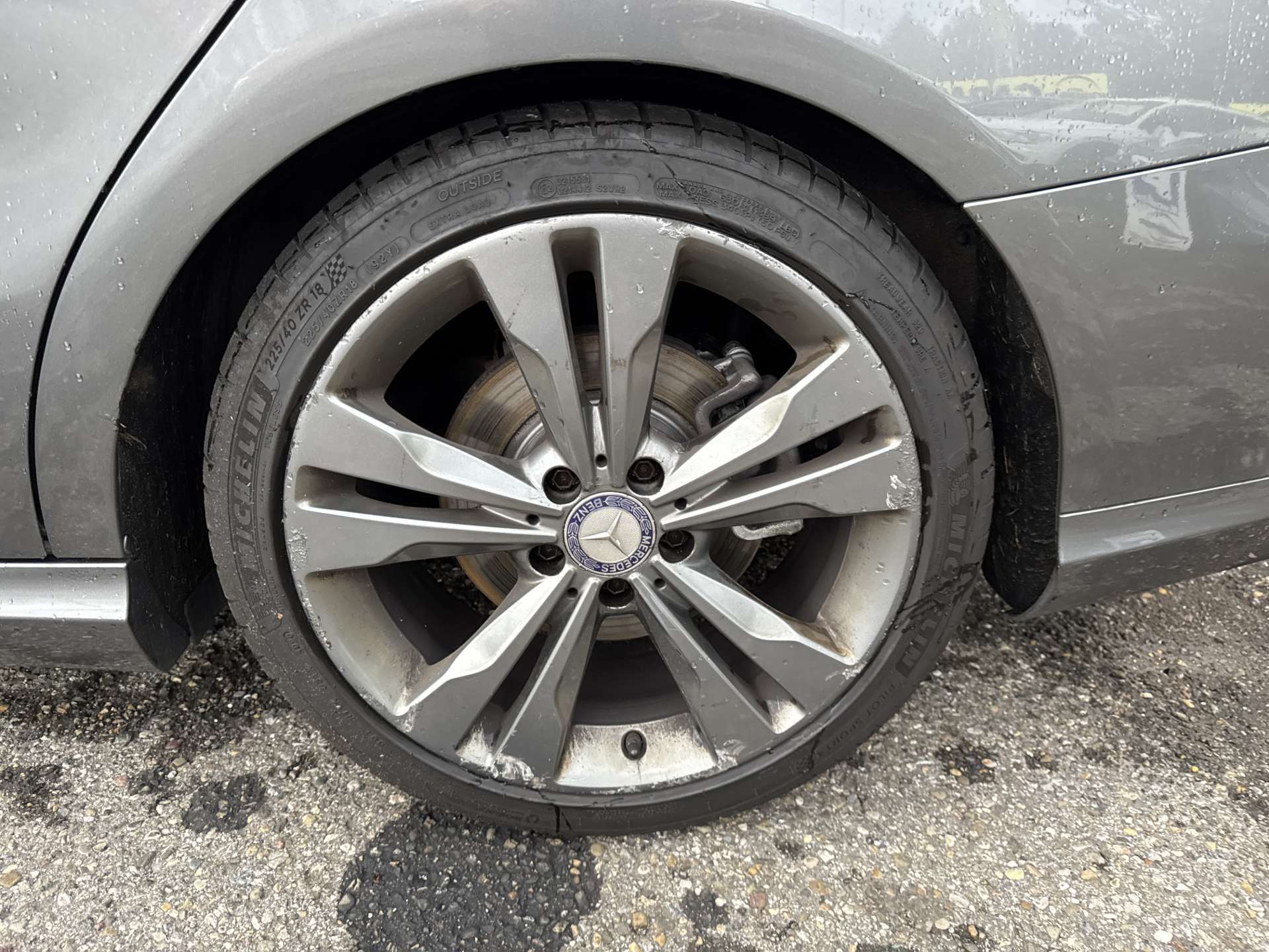 MERCEDES-BENZ CLA Shooting Brake 180 Urban-image-9
