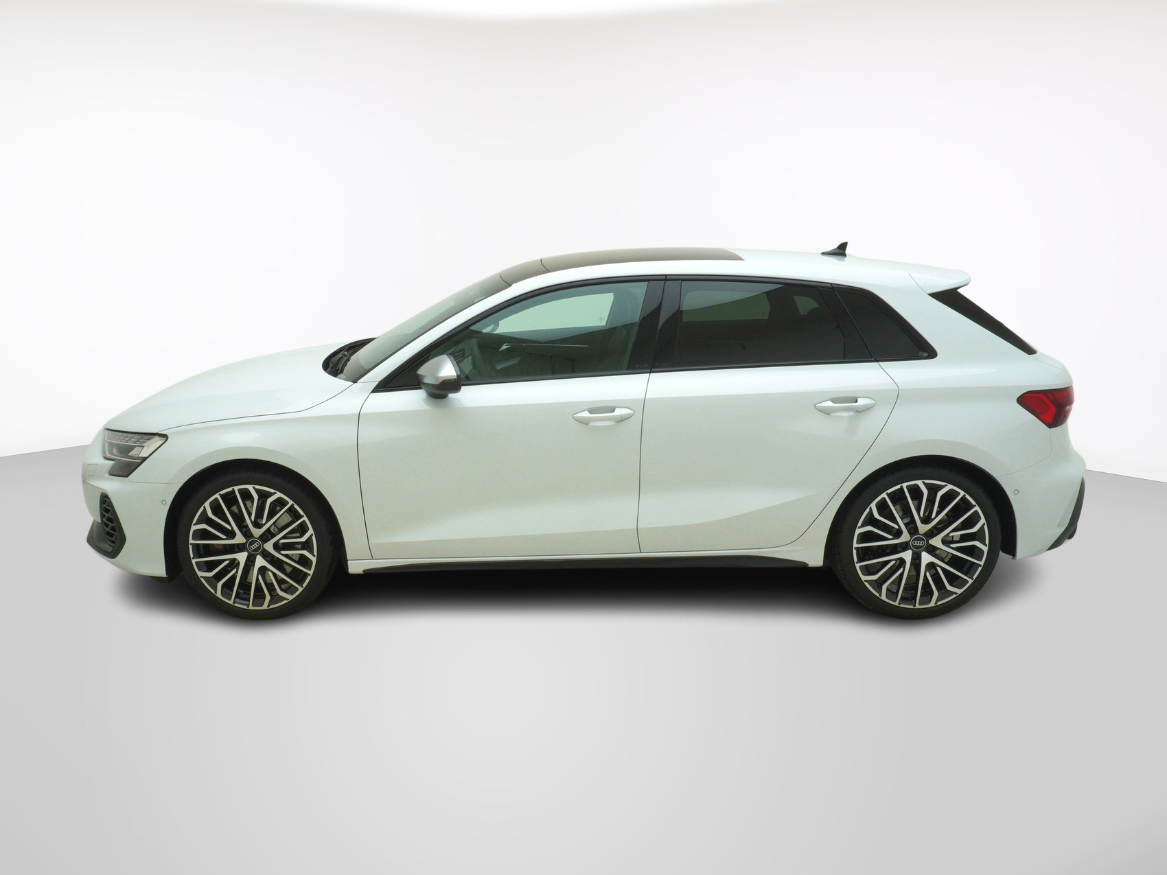 AUDI S3 Sportback 2.0 T FSI quattro S-Tronic-image-1