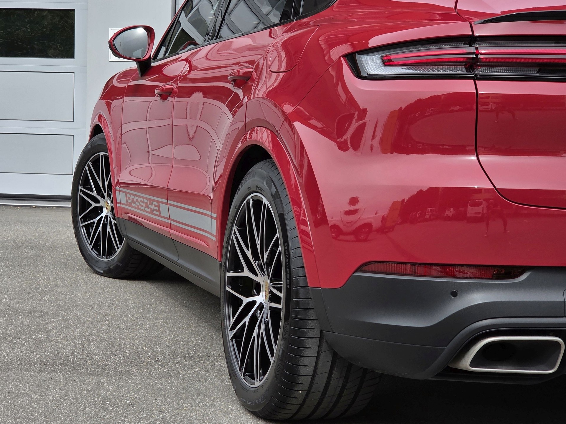 PORSCHE Cayenne Coupé E-Hybrid Tiptronic-image-11