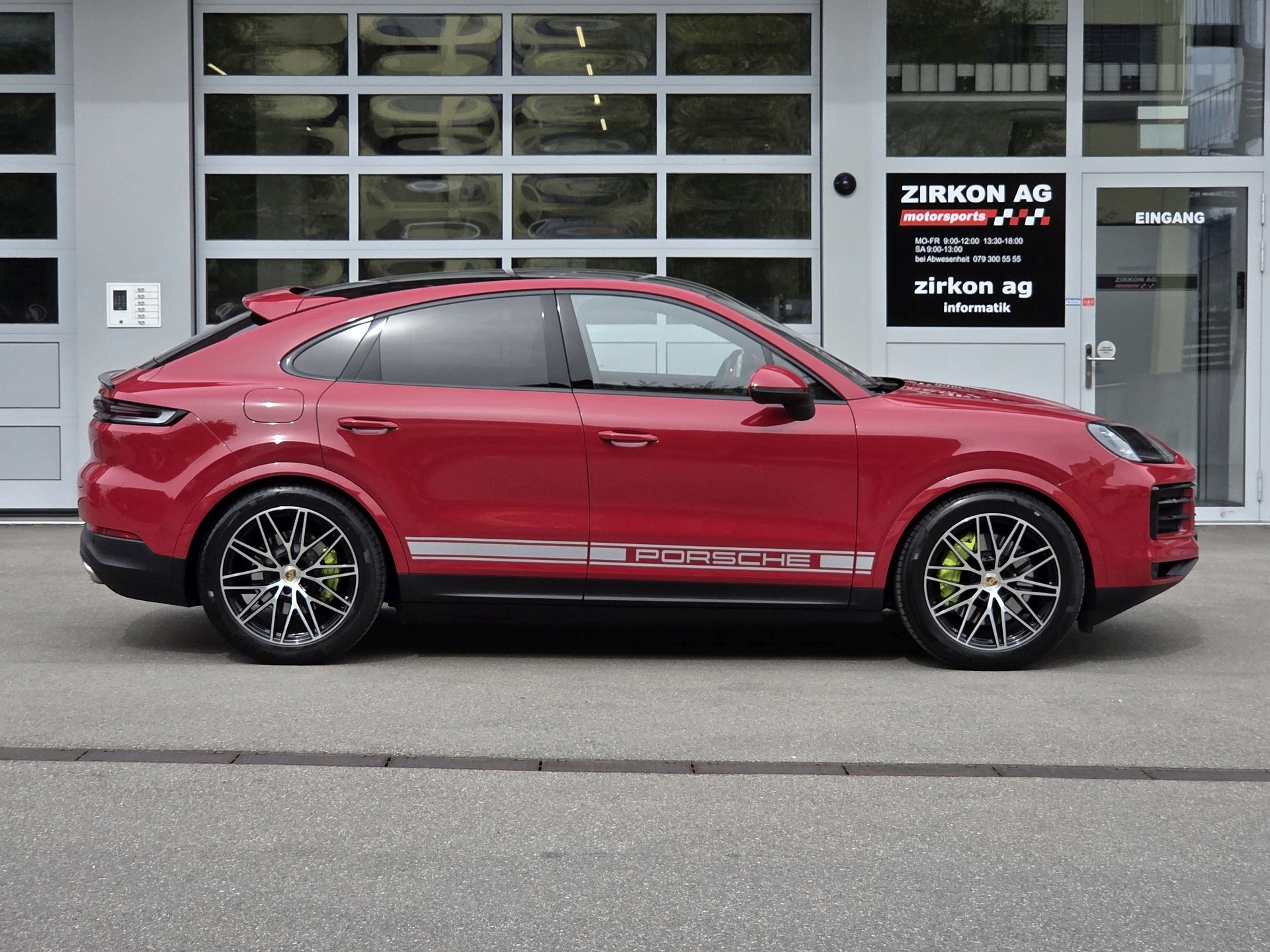 PORSCHE Cayenne Coupé E-Hybrid Tiptronic-image-4