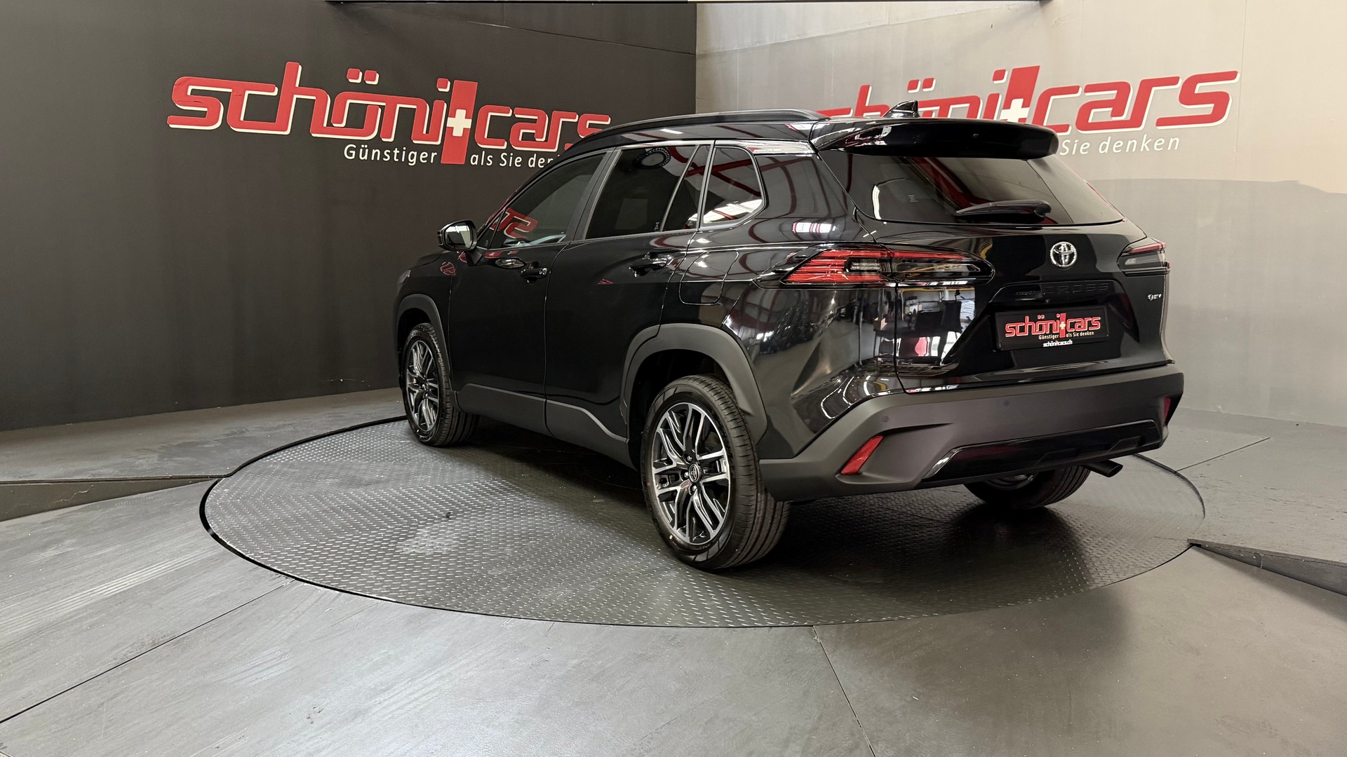 TOYOTA Corolla Cross 2.0 Trend e-CVT AWD-showroom-element-3