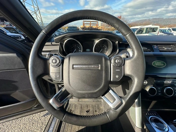 LAND ROVER Discovery 3.0 Si6 HSE Automatic-image-6