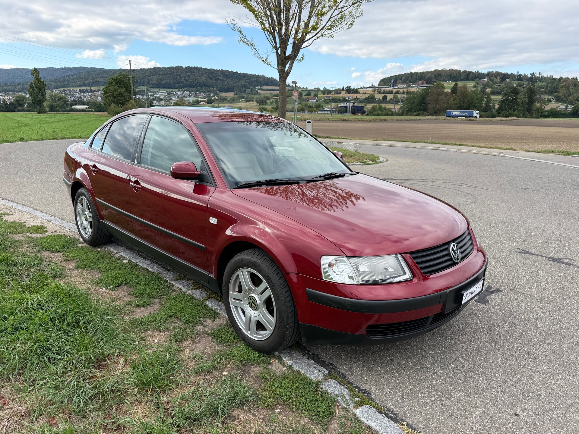 VW Passat 1.8 T Highline-image-0