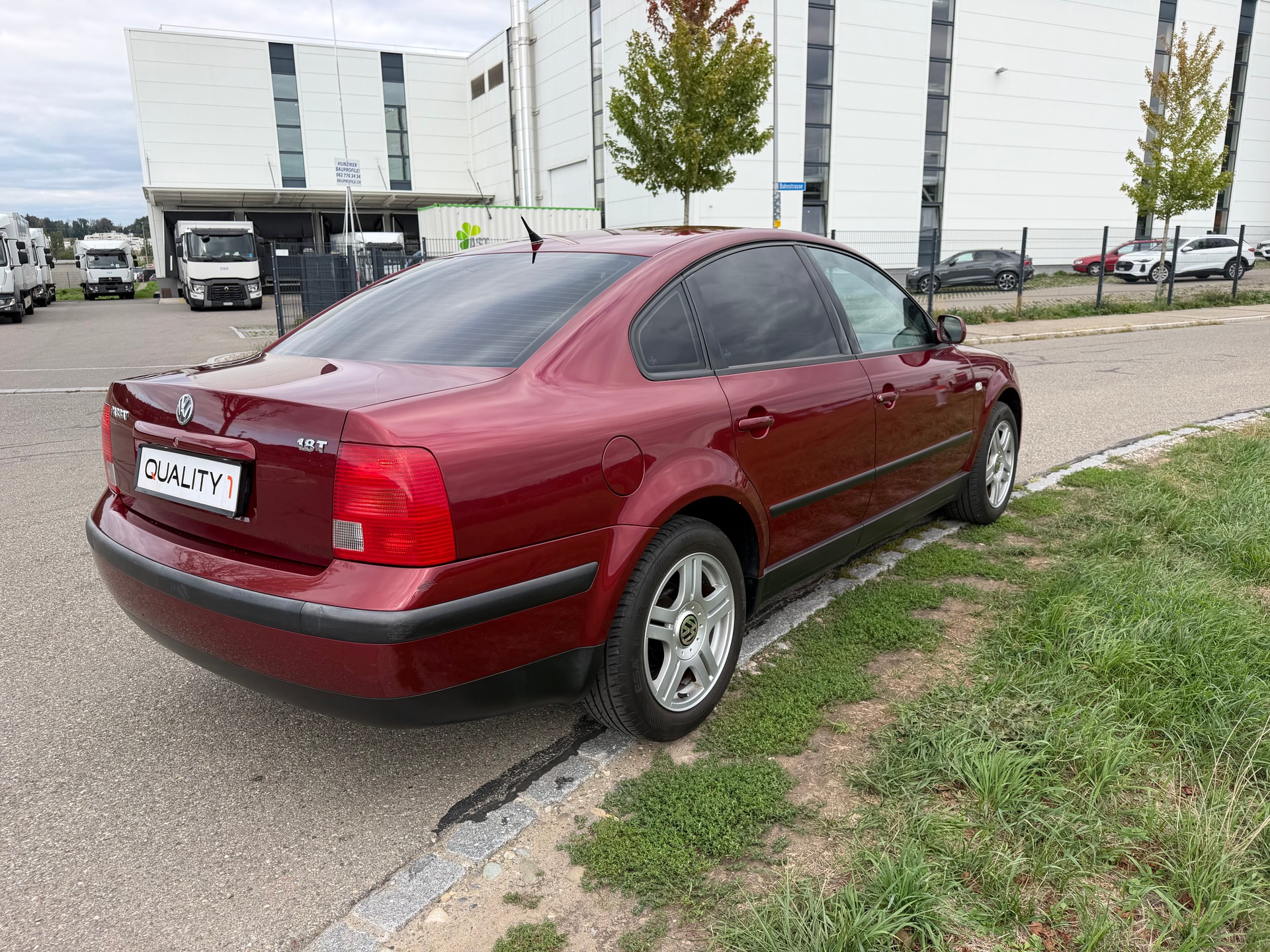 VW Passat 1.8 T Highline-image-8
