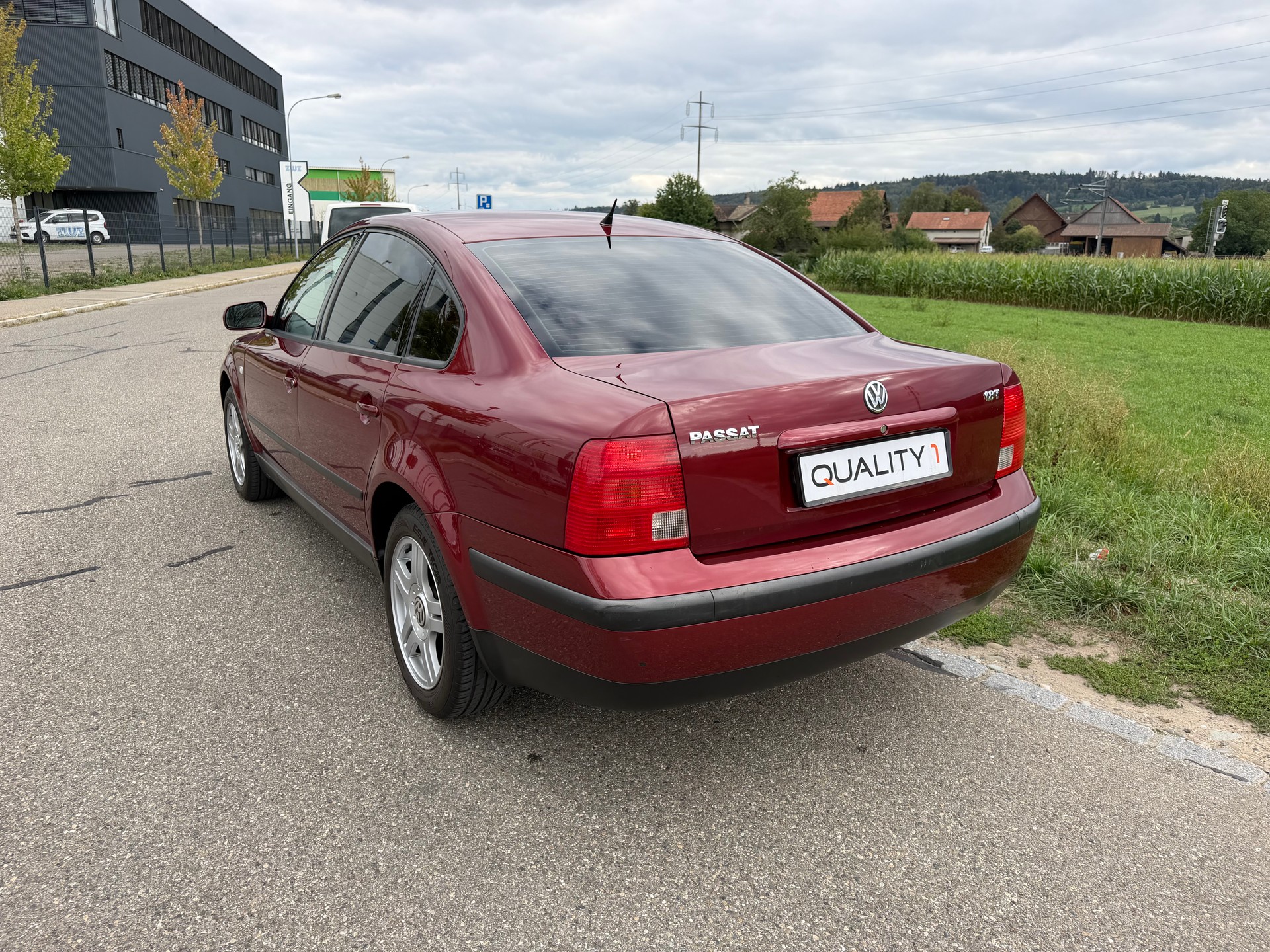 VW Passat 1.8 T Highline-image-7