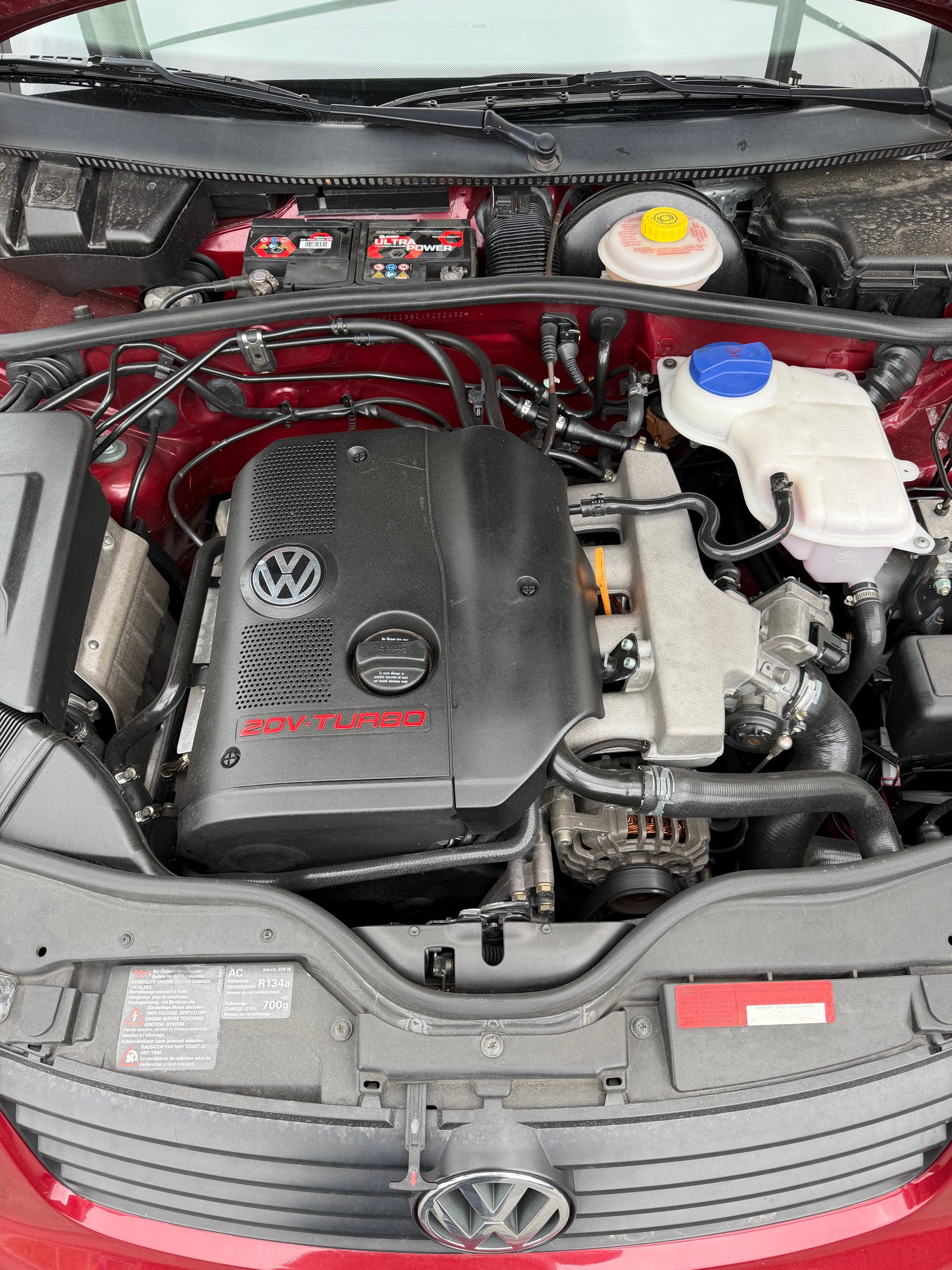 VW Passat 1.8 T Highline-image-25