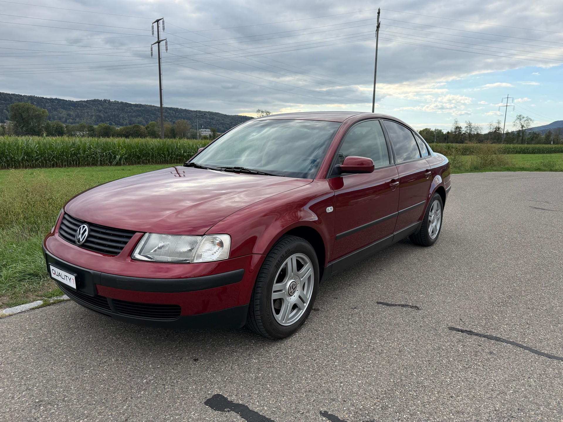 VW Passat 1.8 T Highline-image-1