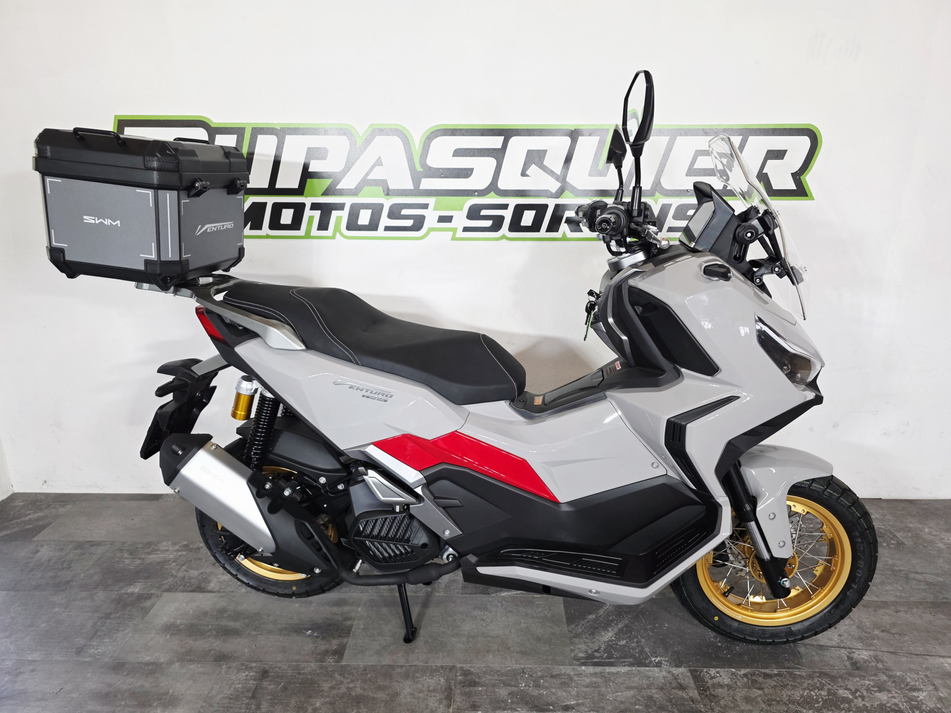 SWM VENTURO 125-showroom-element-1