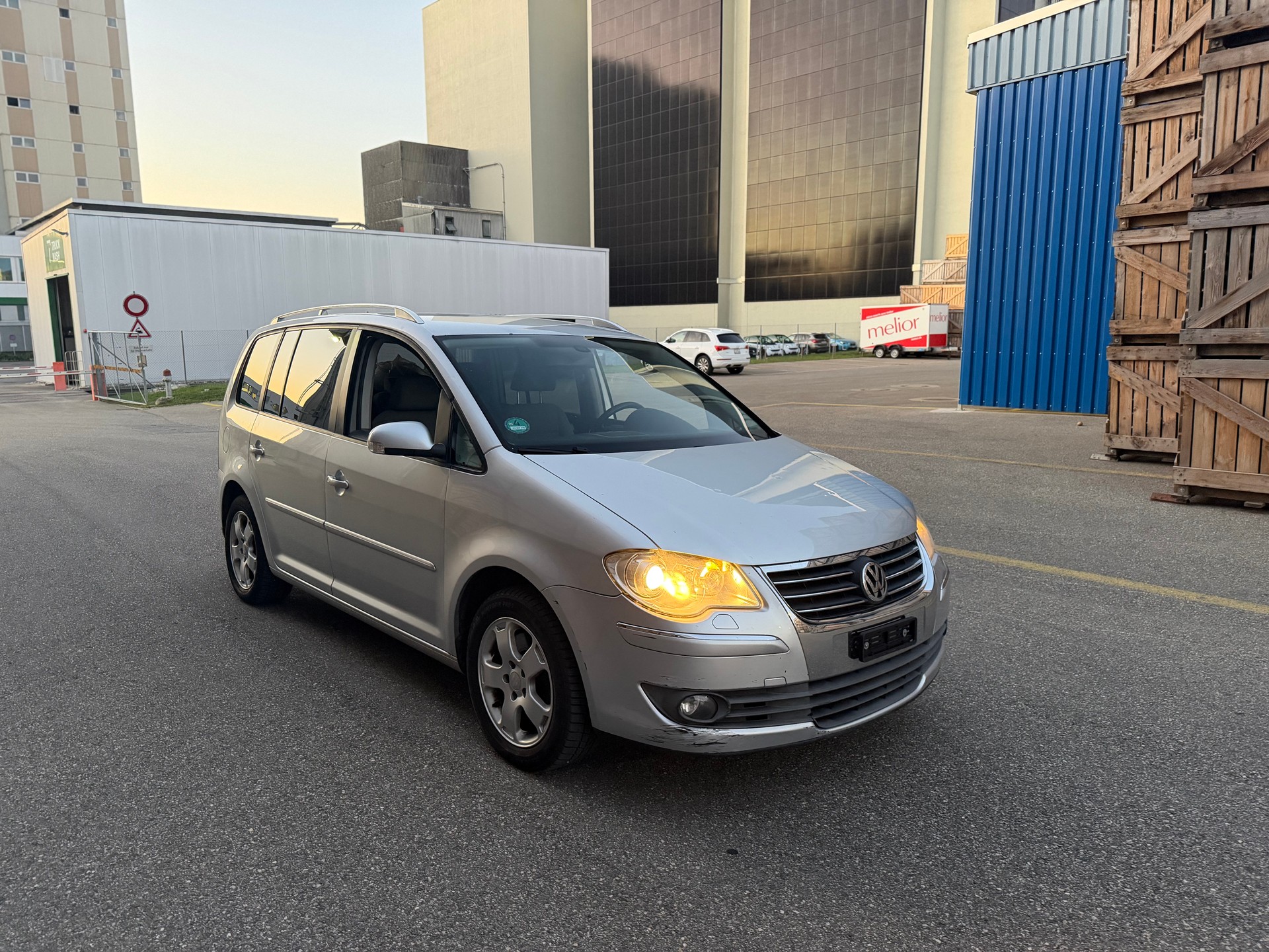 VW Touran 1.4 TSI Highline DSG-image-0