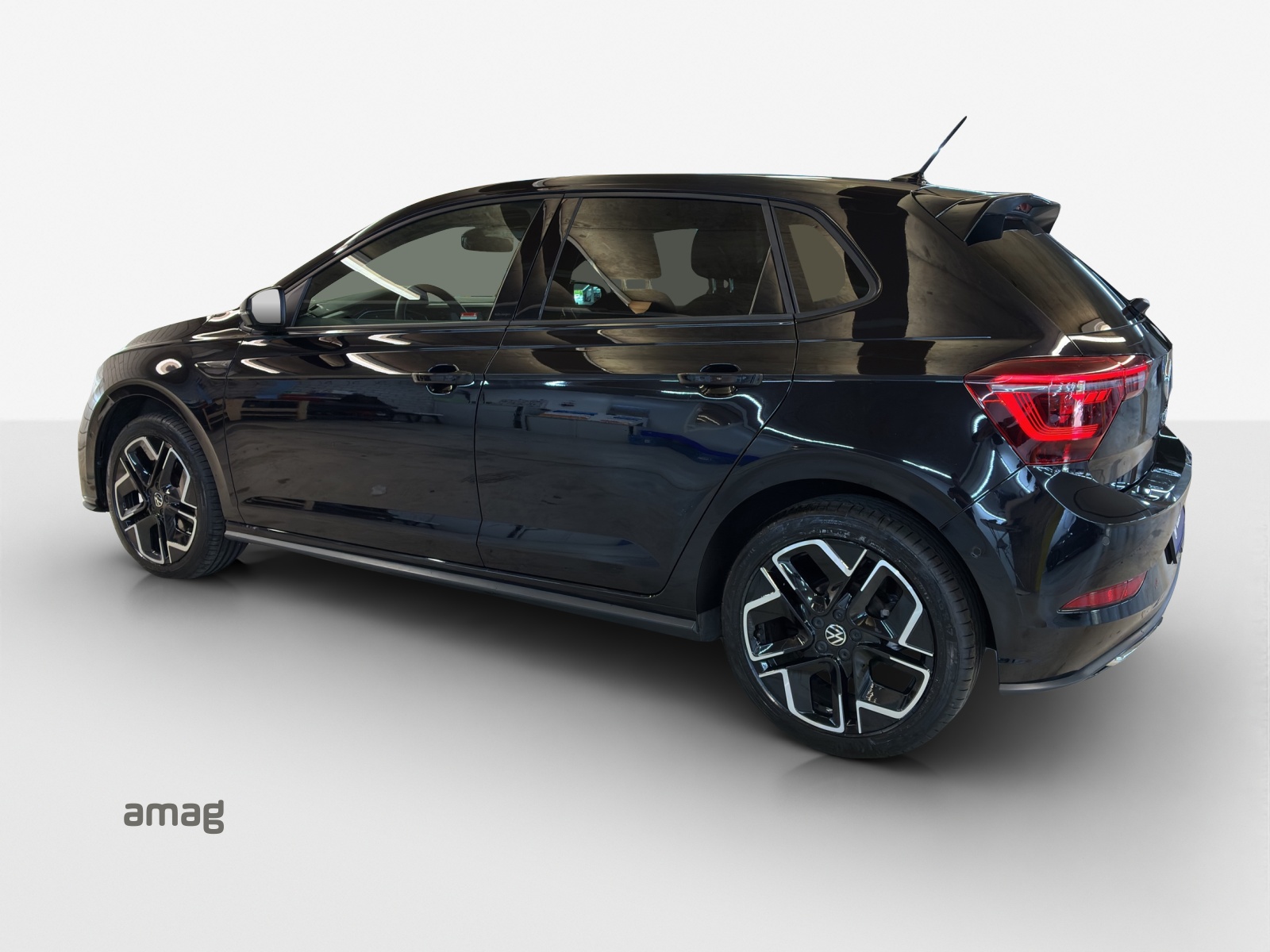 VW Polo 1.0 TSI R-Line DSG-image-2