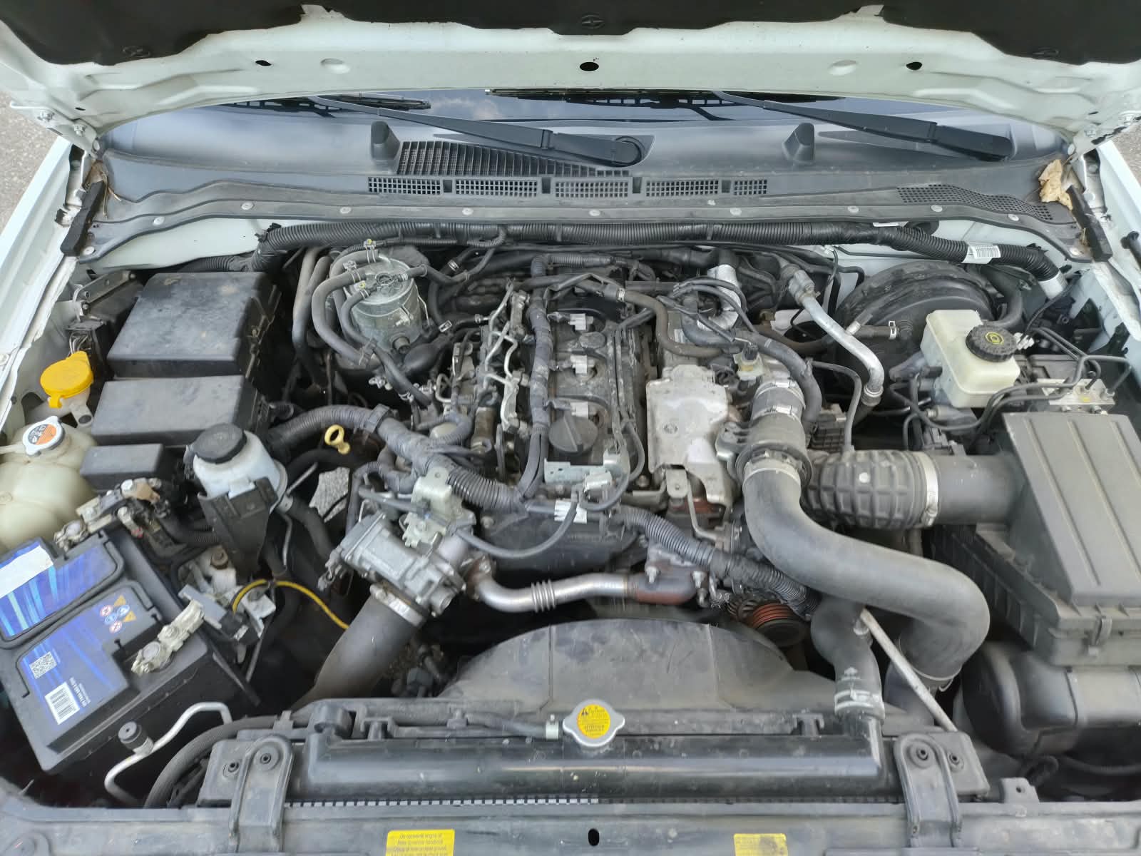 NISSAN Navara King Cab XE 2.5 dCi 4WD-image-4