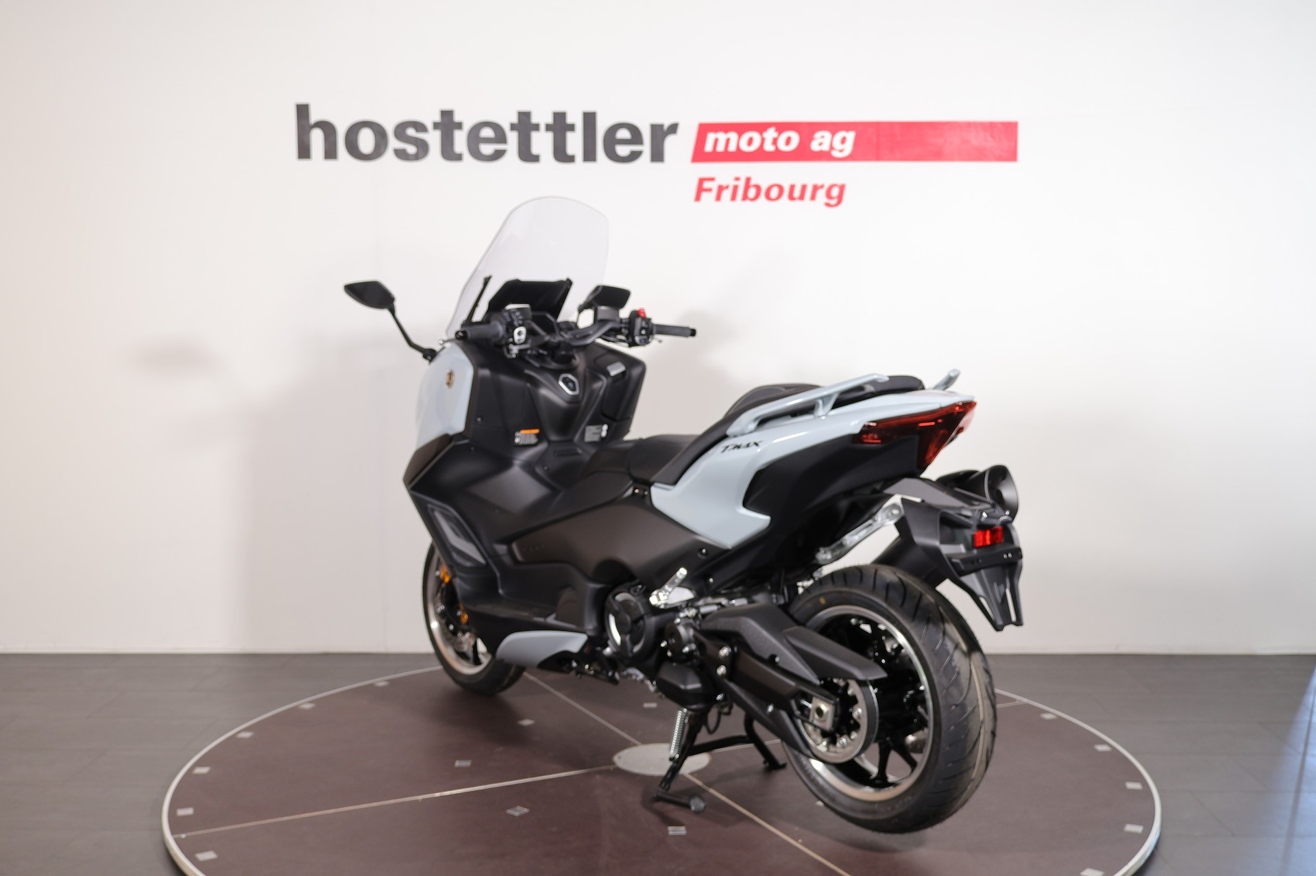 YAMAHA TMAX Tech MAX-showroom-element-3