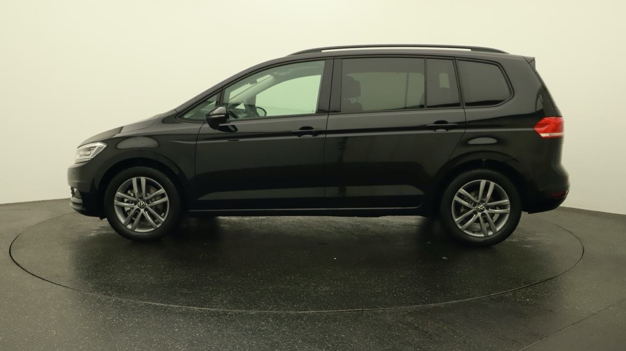 VW Touran 1.5 TSI EVO Limited-image-1