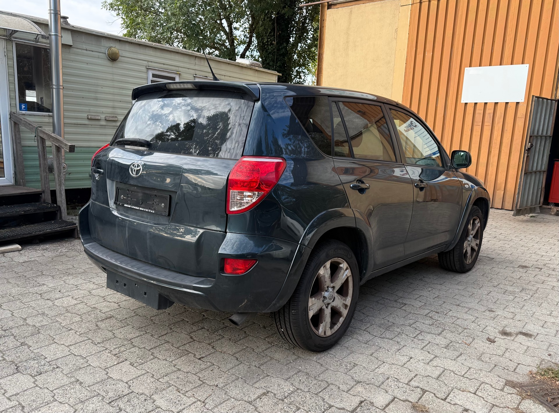 TOYOTA RAV-4 2.2D-4 D CleanPower Linea Sol-image-3