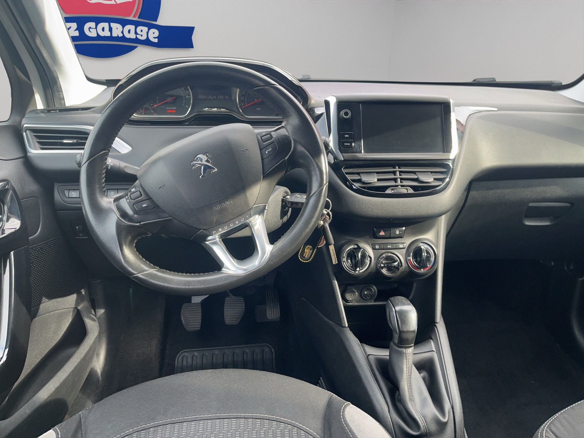 PEUGEOT 208 1.2 VTI Access-image-10