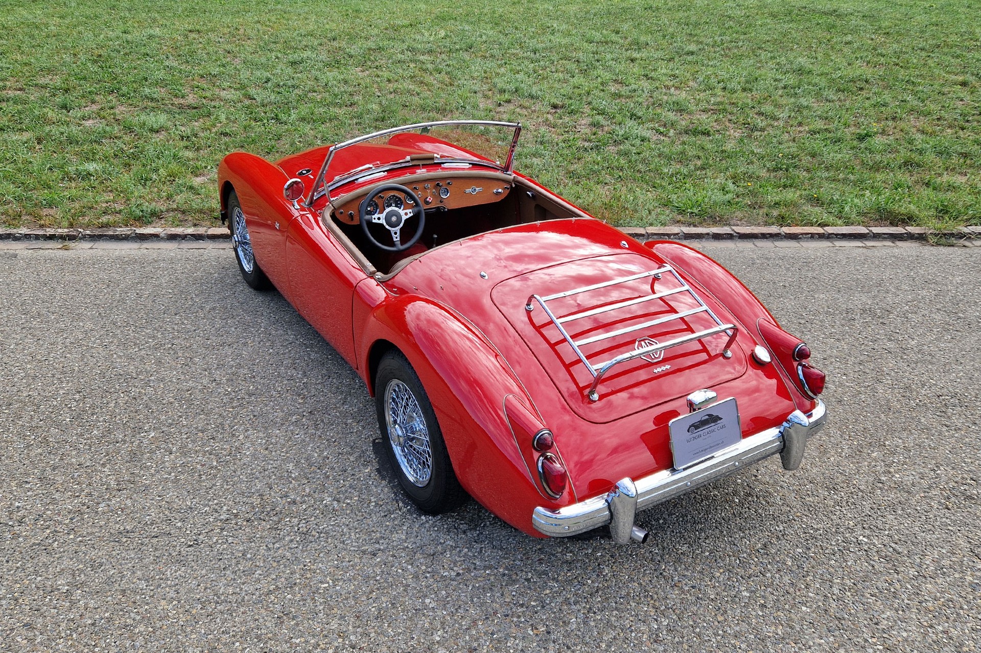 MG MGA 1600 Roadster-image-9
