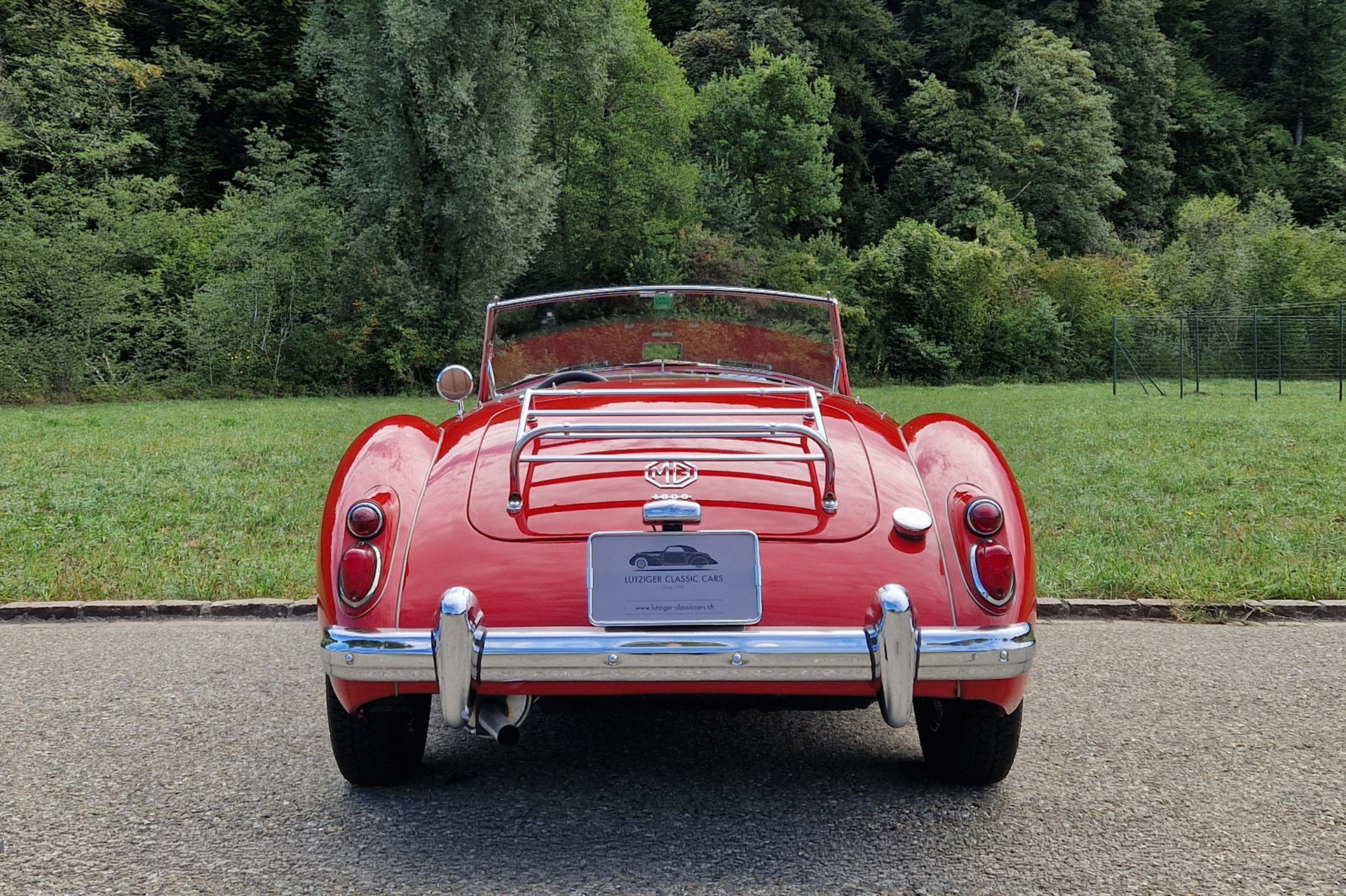MG MGA 1600 Roadster-image-6