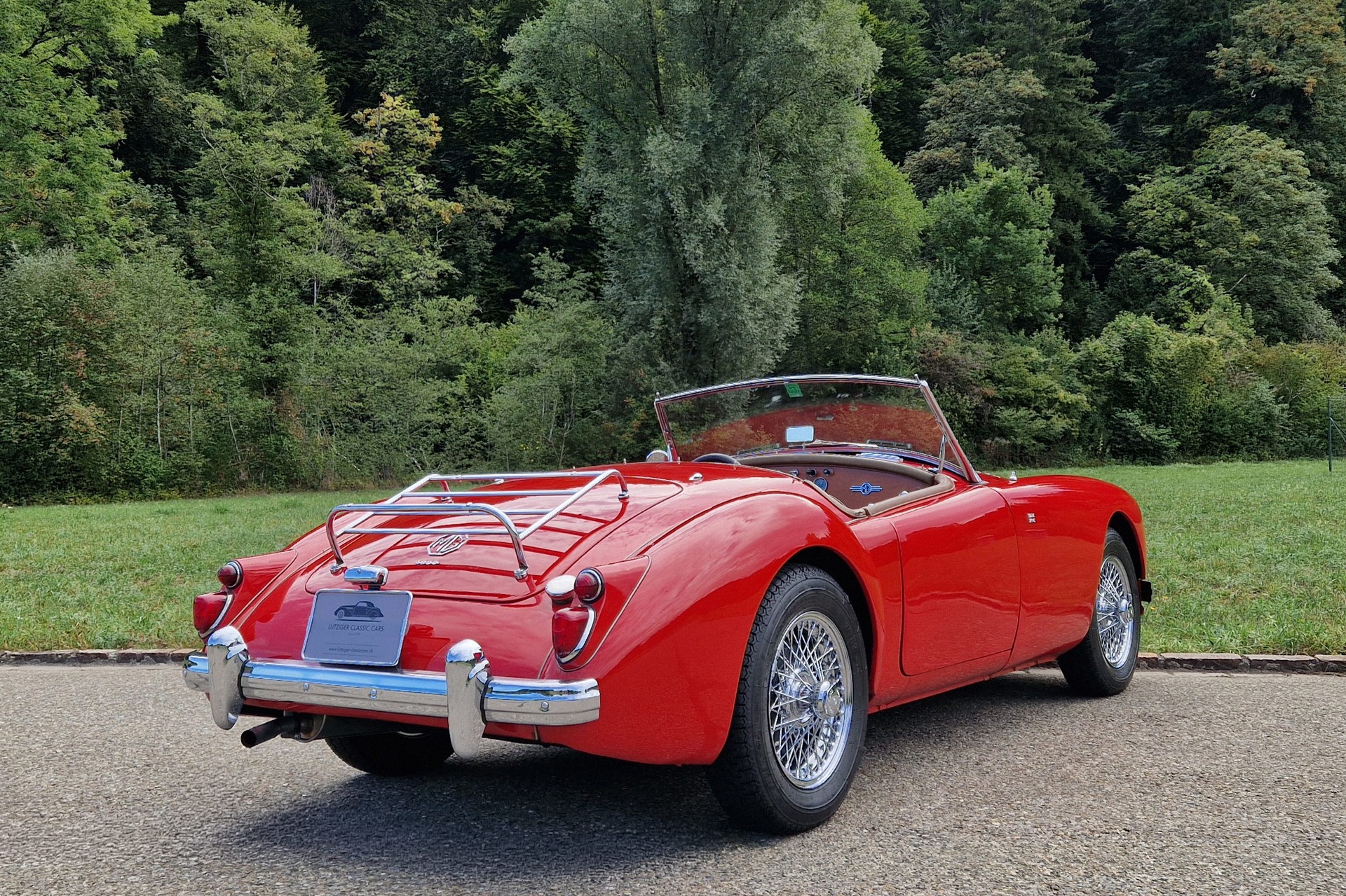 MG MGA 1600 Roadster-image-5