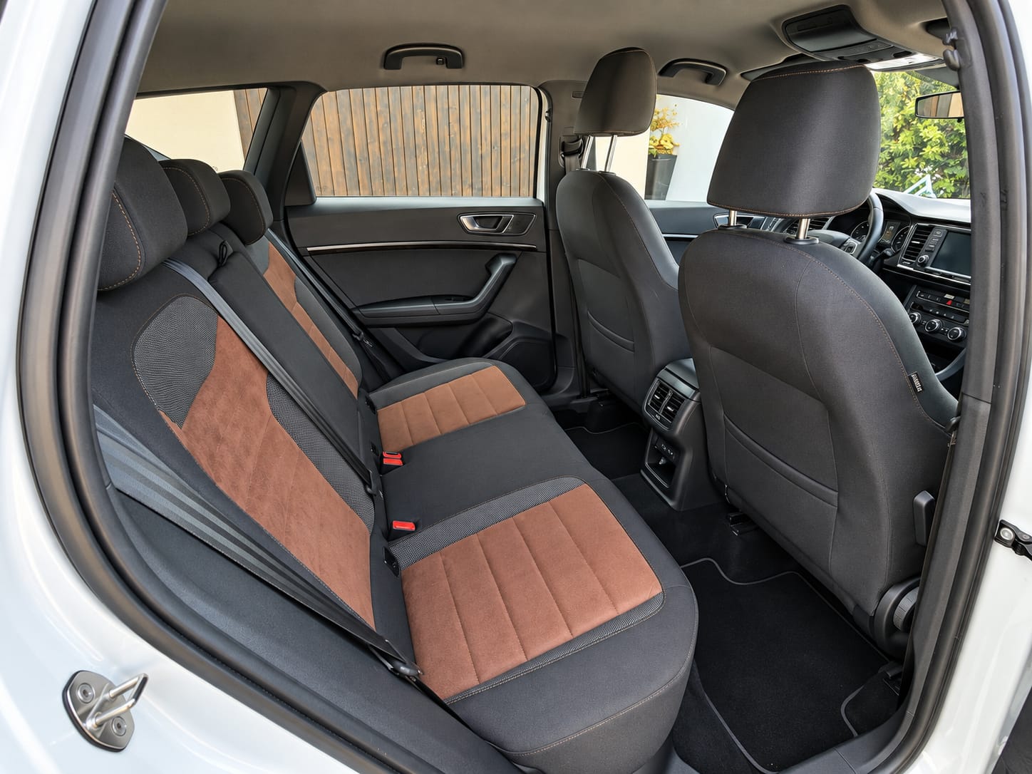 SEAT 1.5 TSI Xcellence DSG-image-3