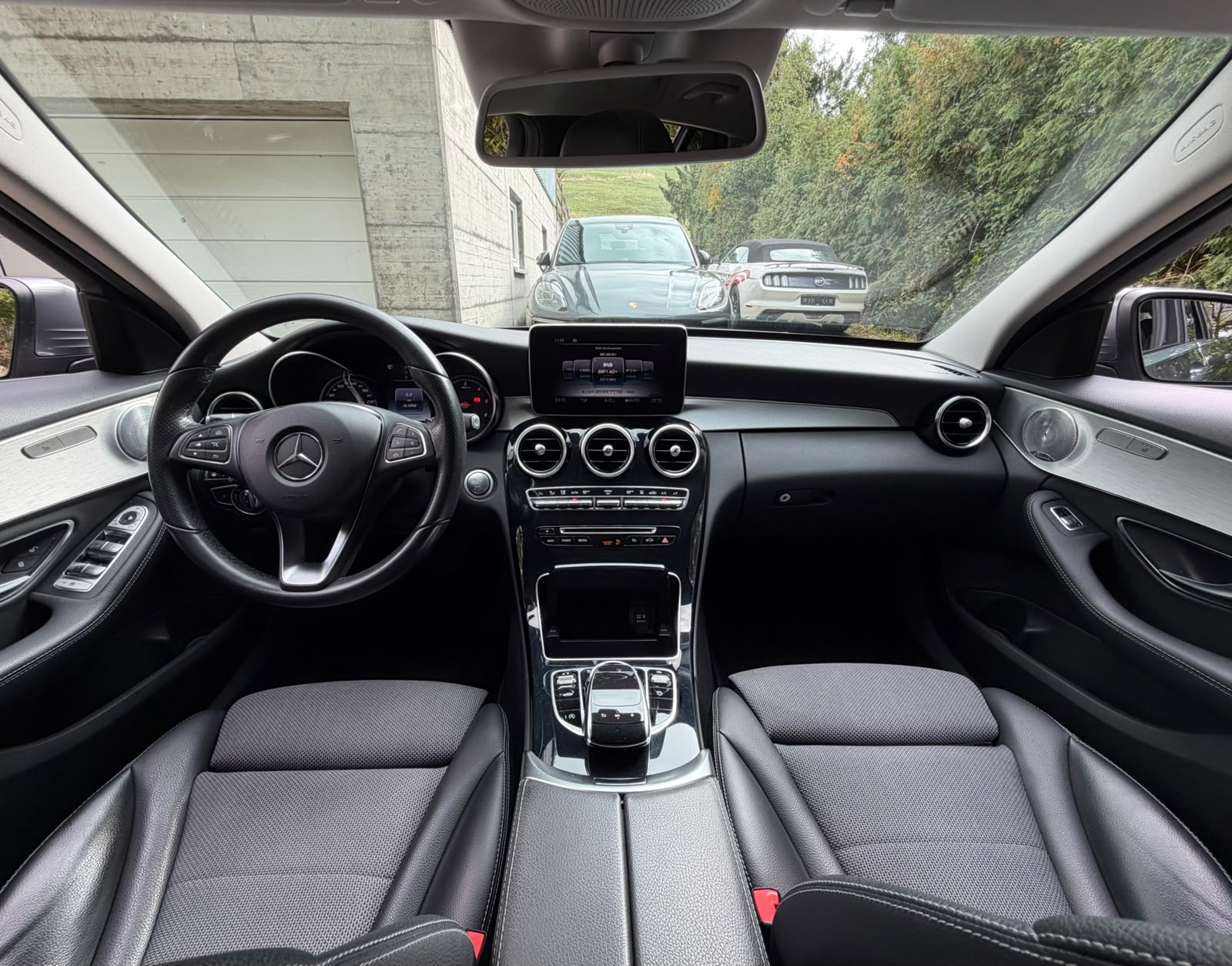 MERCEDES-BENZ C 250 d Swiss Star Avantgarde 4Matic 9G-Tronic-image-21
