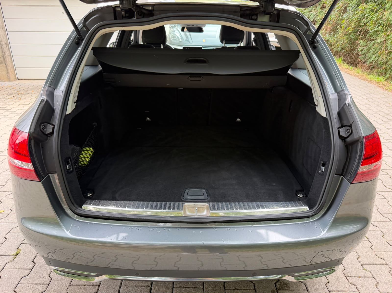 MERCEDES-BENZ C 250 d Swiss Star Avantgarde 4Matic 9G-Tronic-image-14