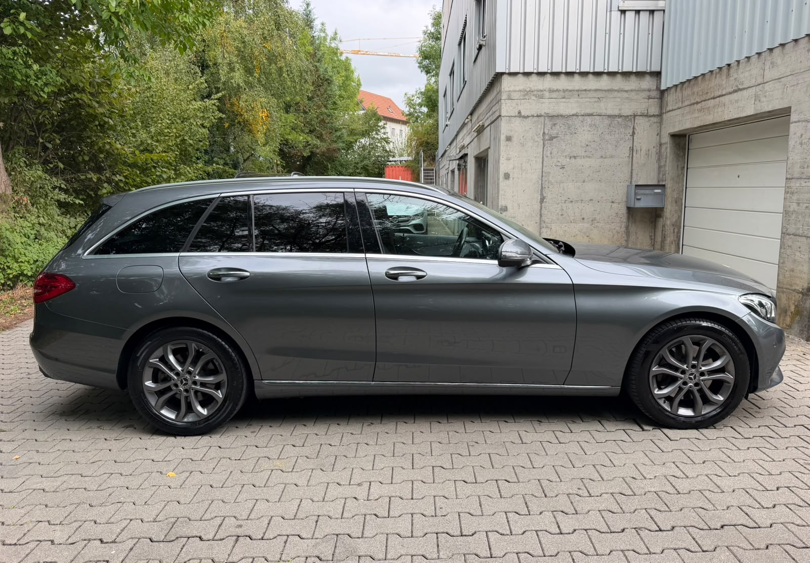 MERCEDES-BENZ C 250 d Swiss Star Avantgarde 4Matic 9G-Tronic-image-5