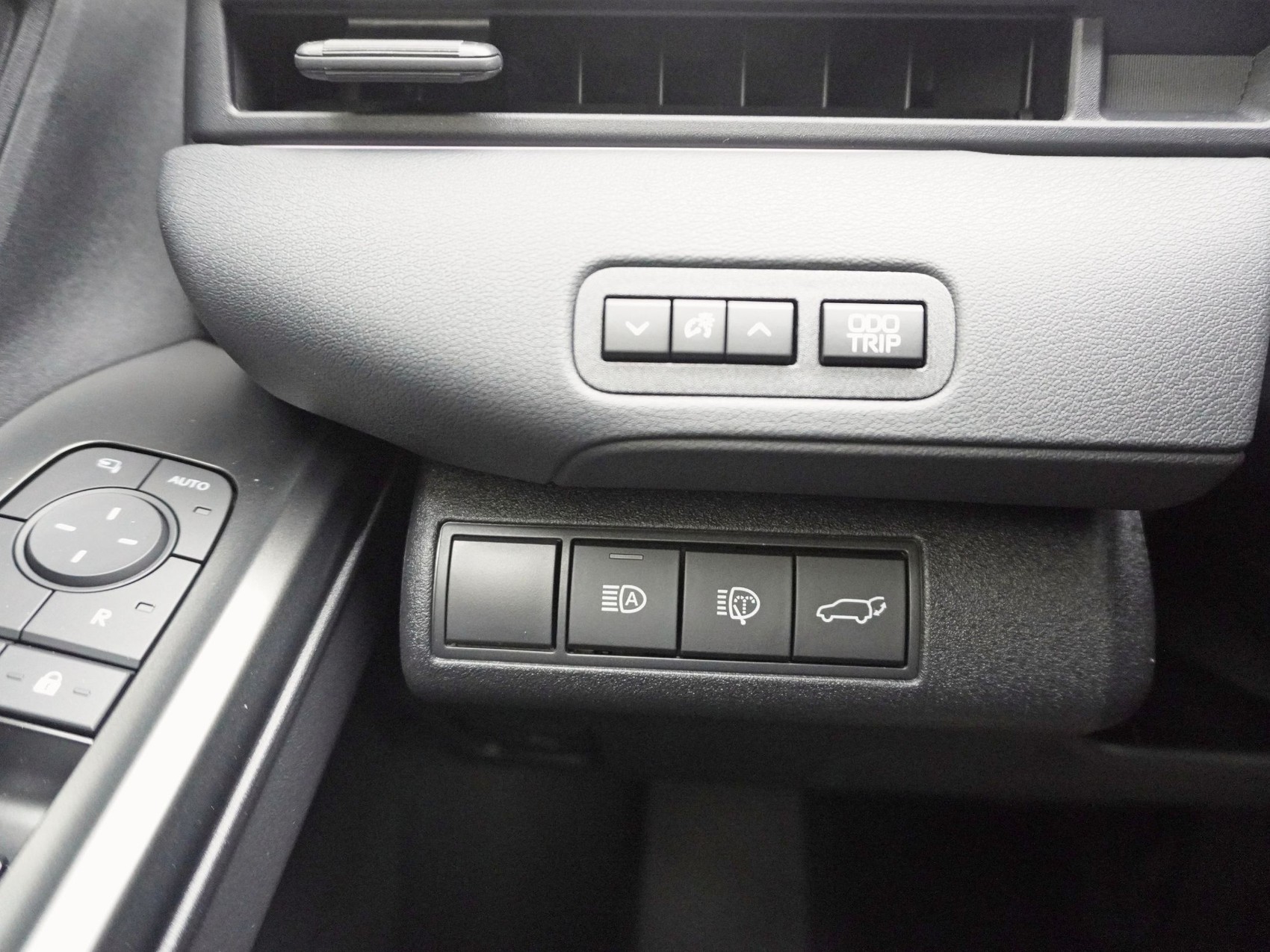 TOYOTA bZ4X Touring Premium AWD ** 360° Kamera **-image-17