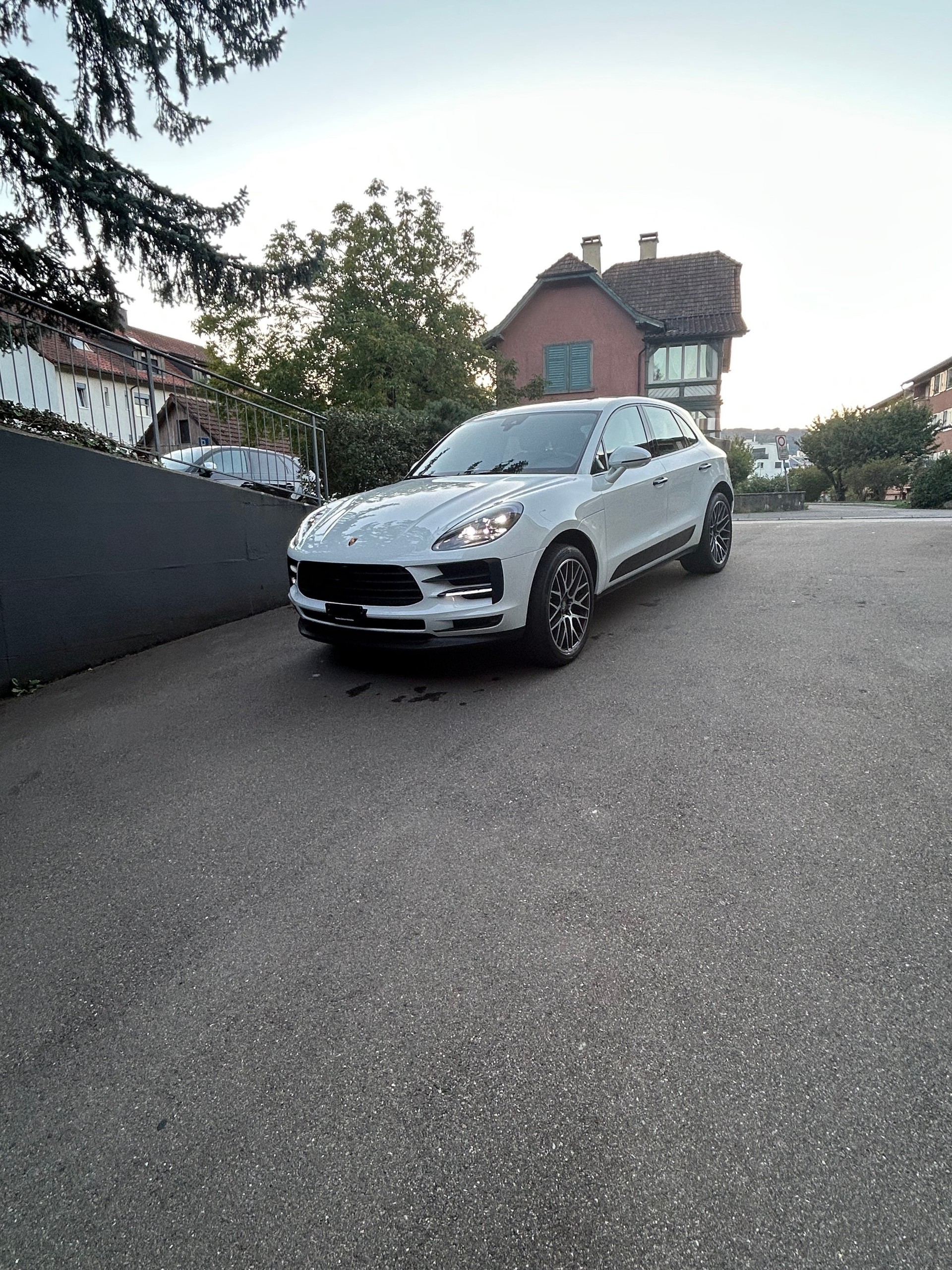 PORSCHE Macan S PDK-image-3