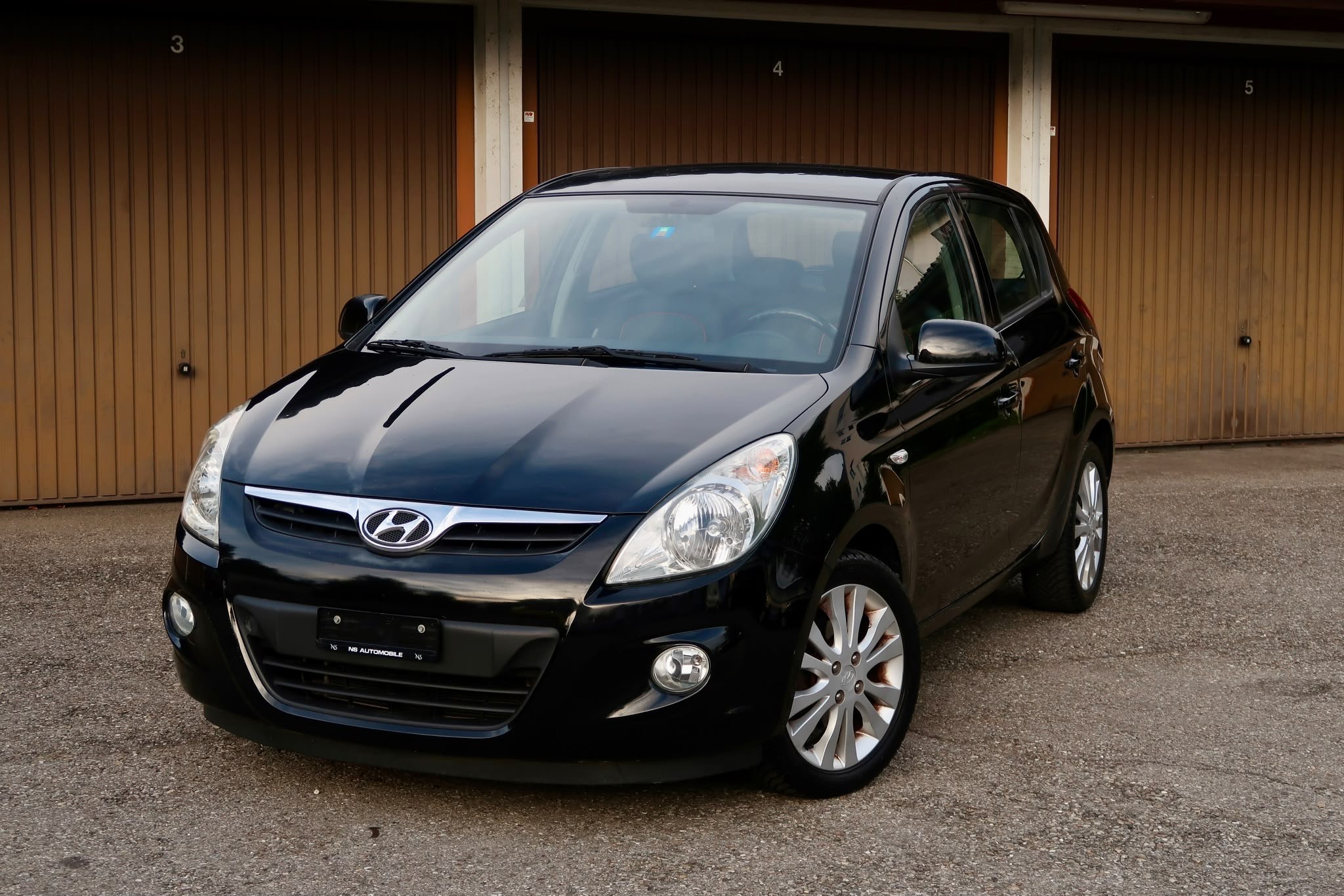 Car photo