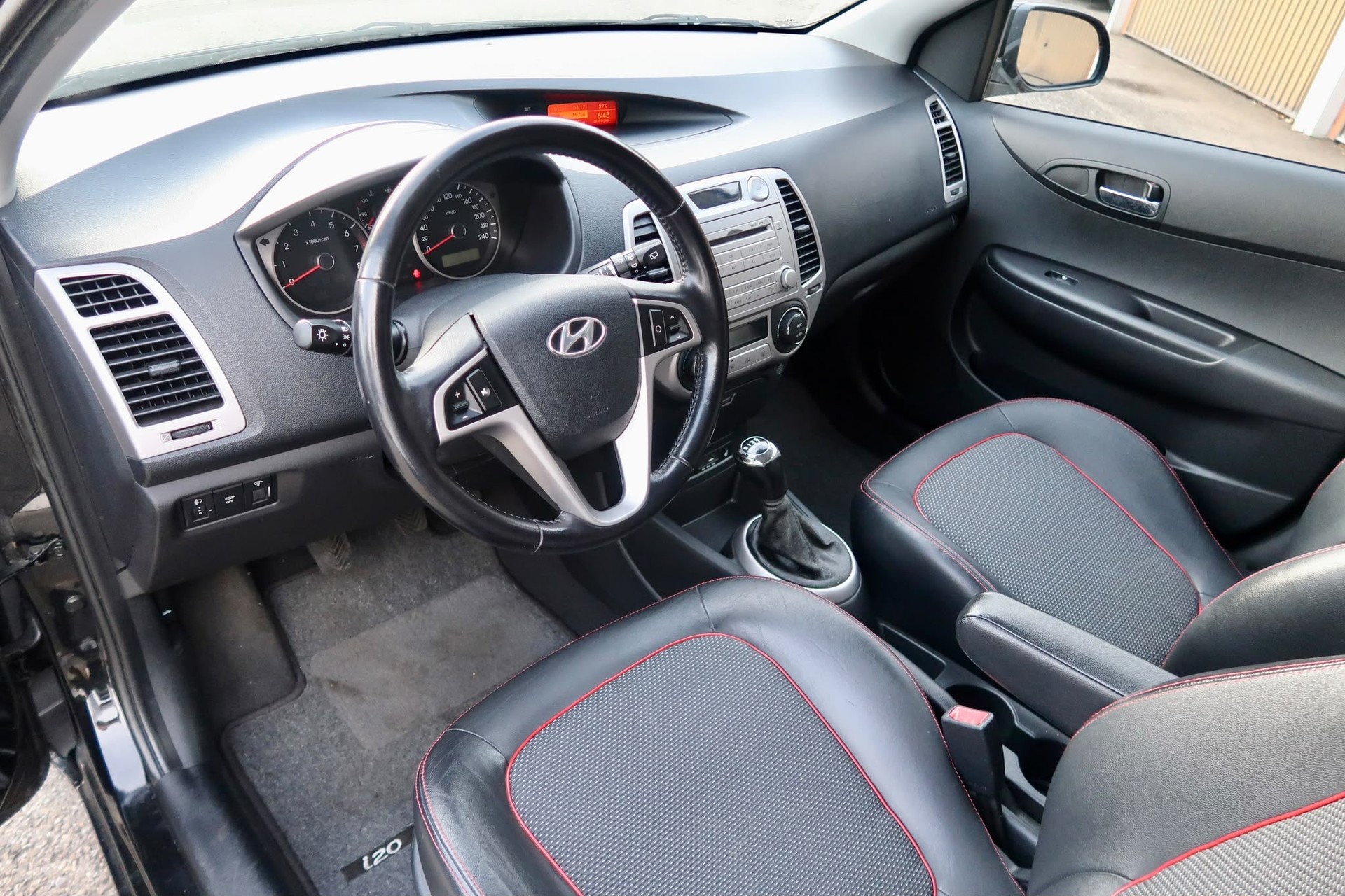 HYUNDAI i20 1.6 Premium⭐⭐⭐-image-10
