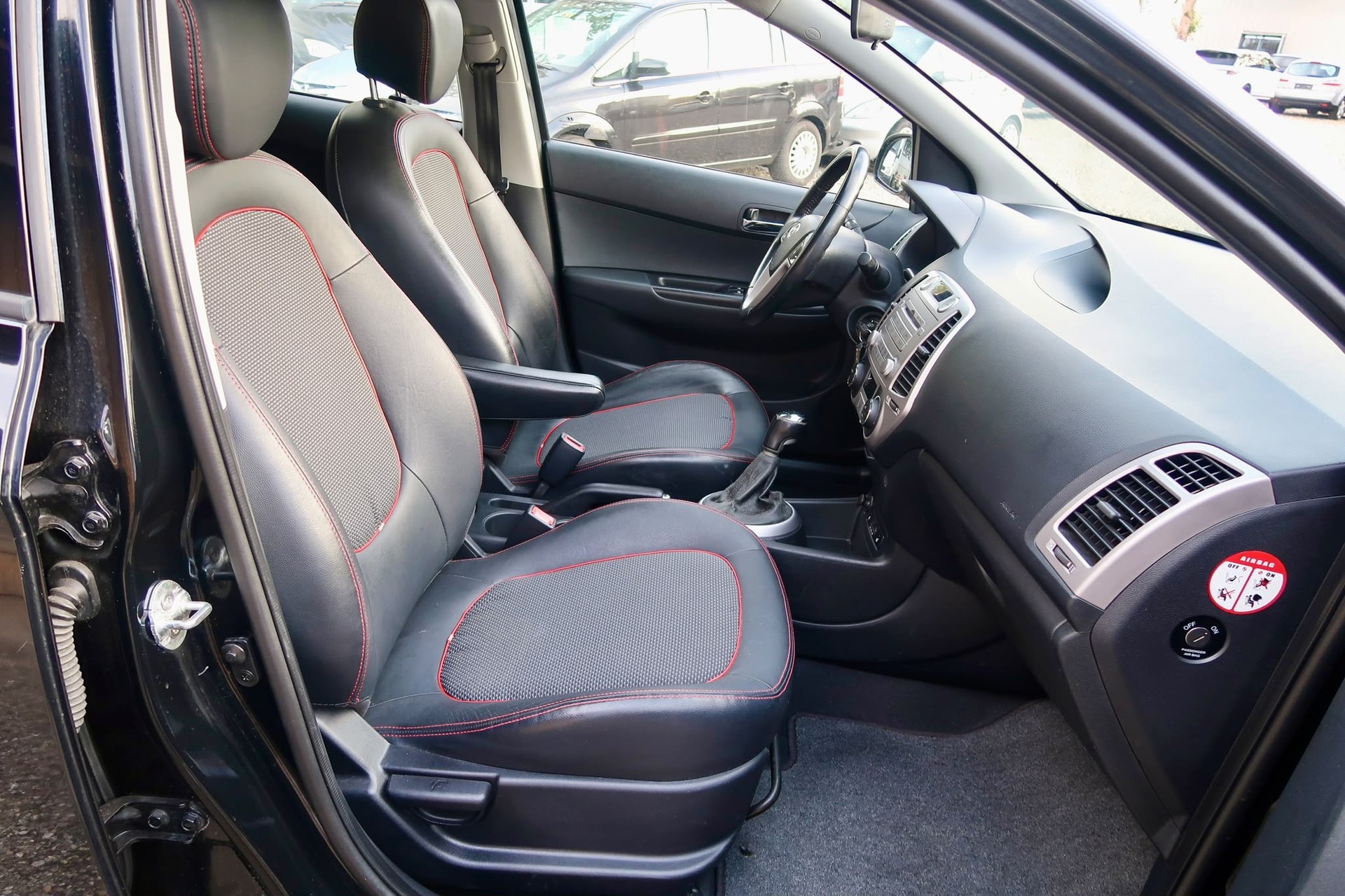 HYUNDAI i20 1.6 Premium⭐⭐⭐-image-7