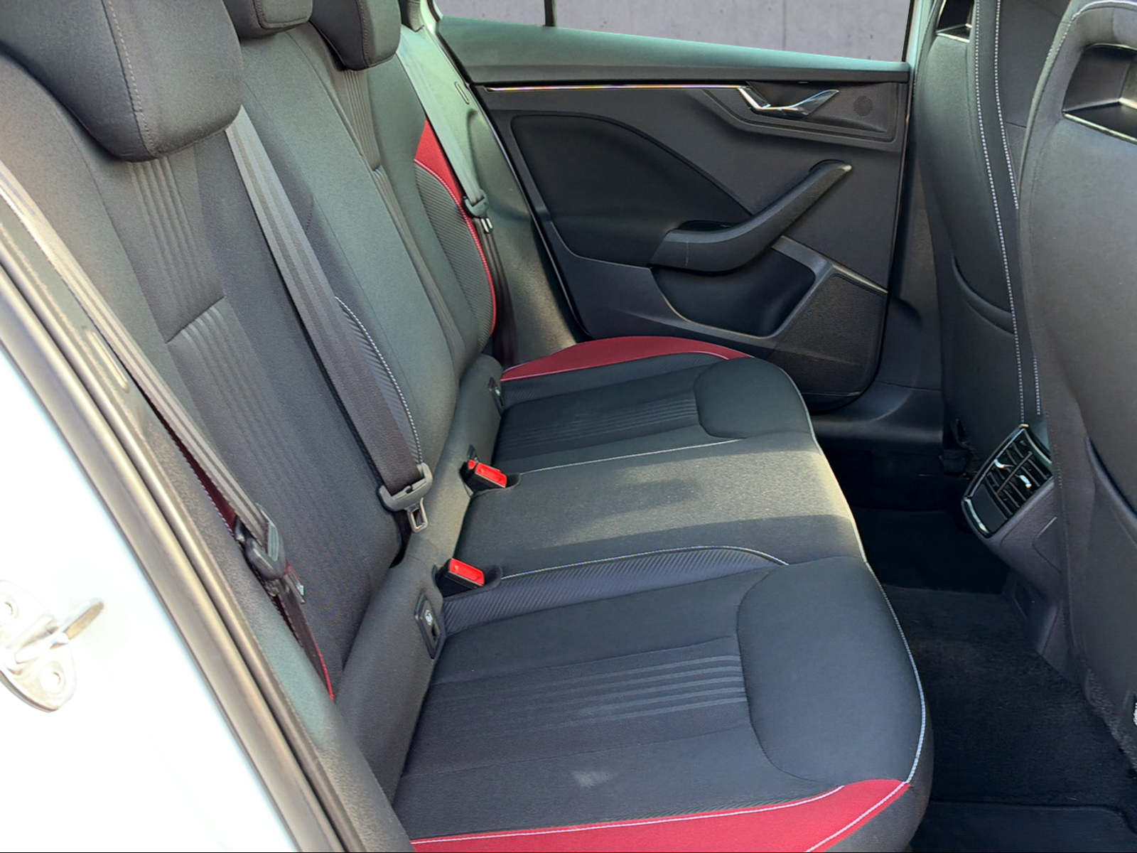 SKODA Kamiq 1.5 TSI ACT Monte Carlo DSG-image-7