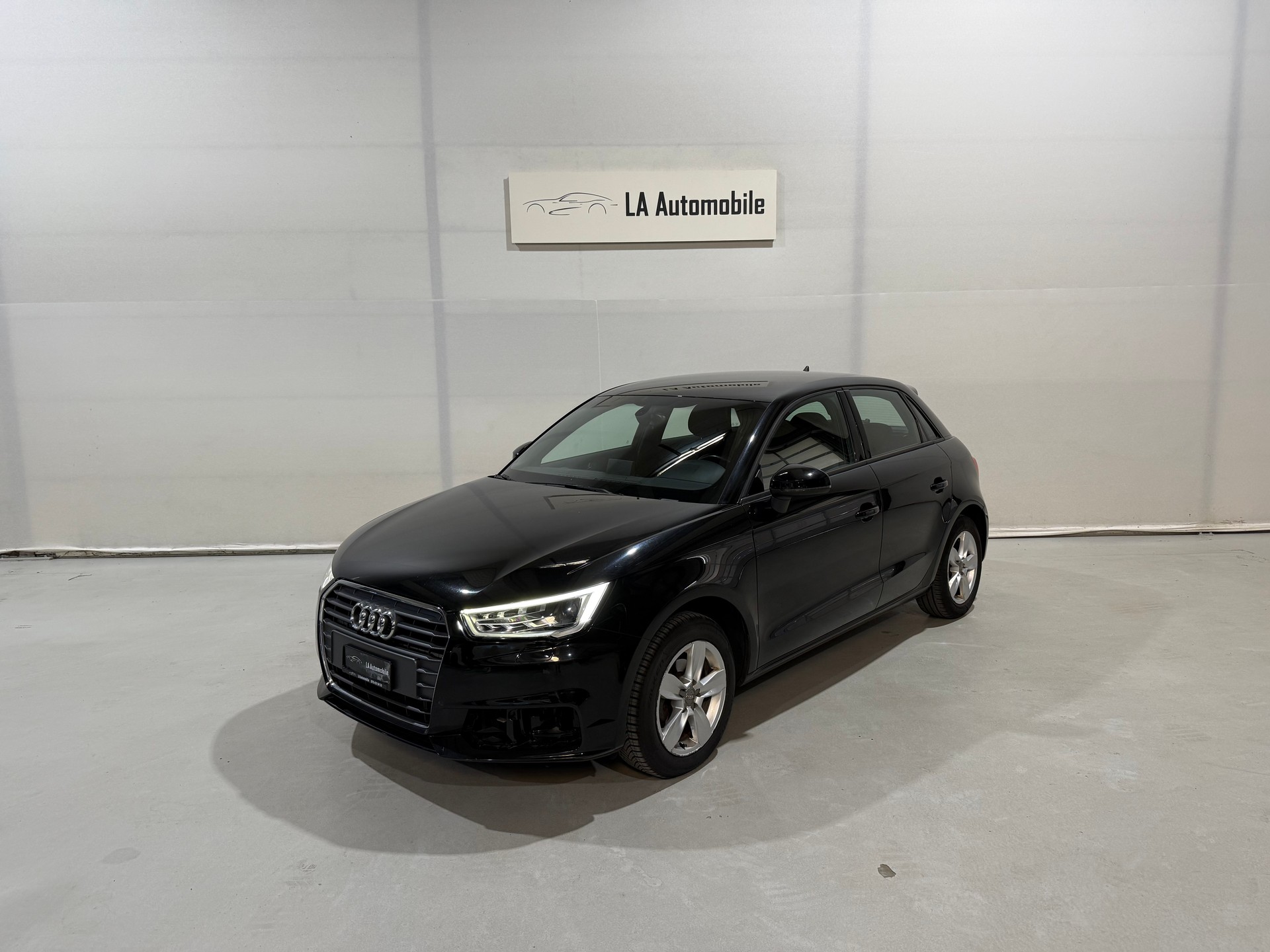 AUDI A1 Sportback 1.0 TFSI Sport-image-0