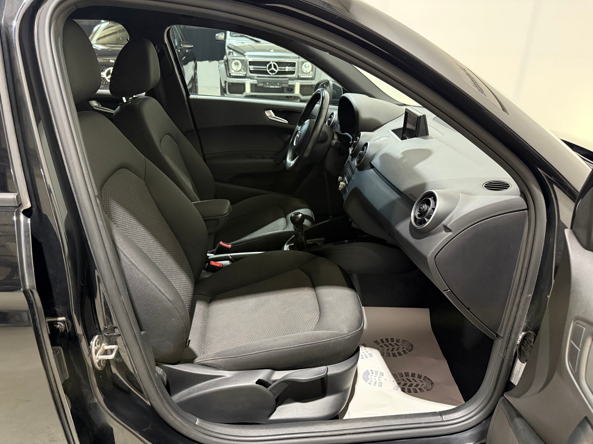 AUDI A1 Sportback 1.0 TFSI Sport-image-13