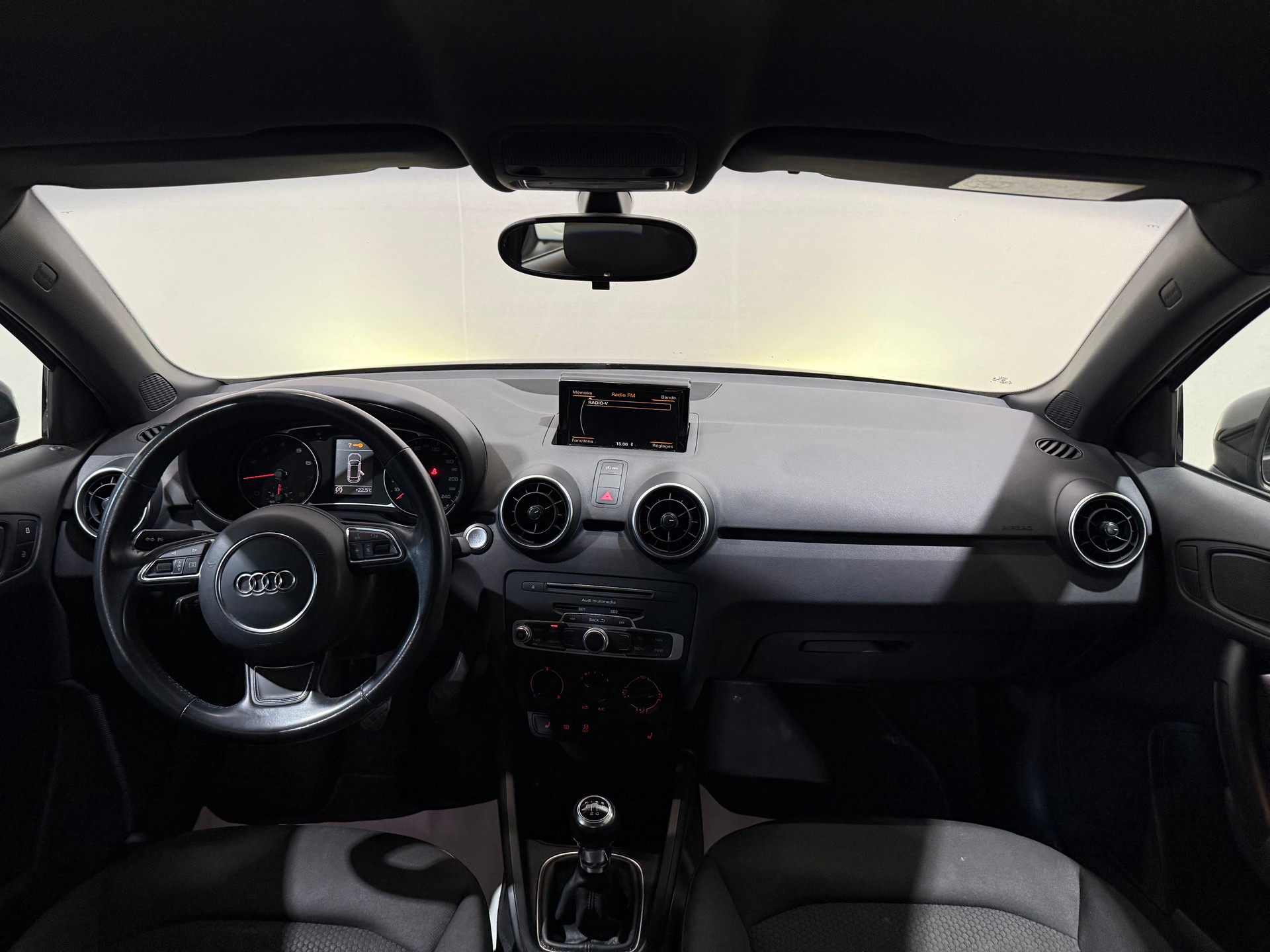 AUDI A1 Sportback 1.0 TFSI Sport-image-11