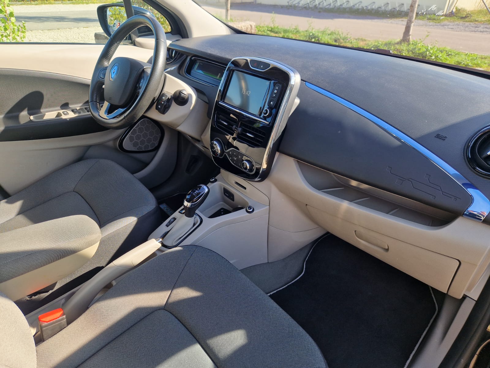 RENAULT Zoe Intens Q210 (Batterie Inklusive)-image-7