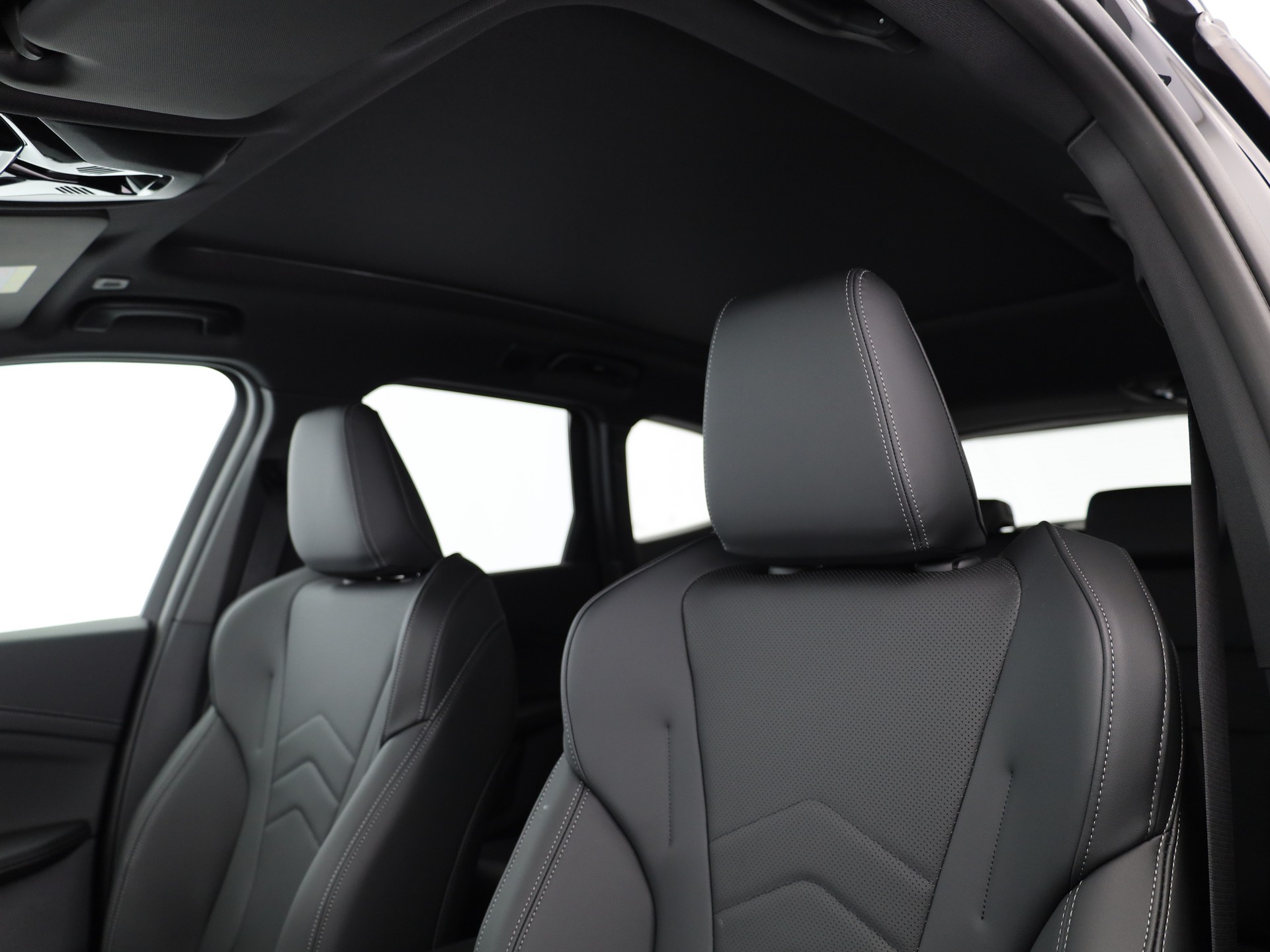BMW X1 xDrive 30e M Sport-image-12