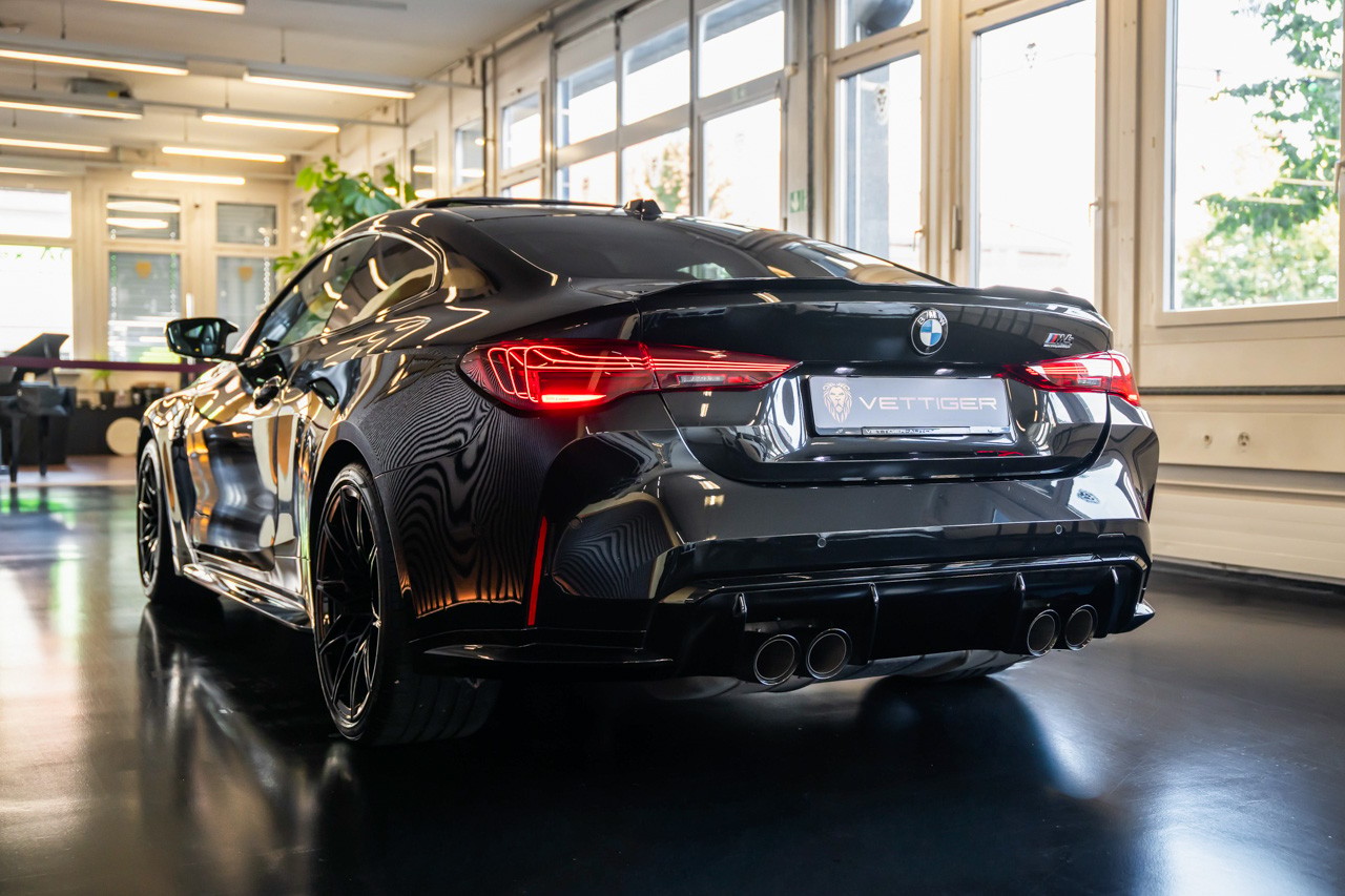 BMW M4 Coupé Competition M xDrive-image-3