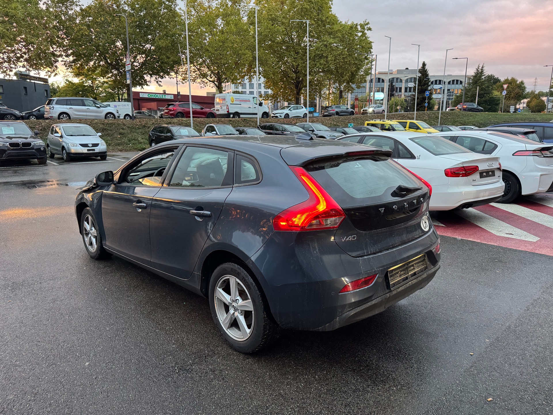 VOLVO V40 D2 Dynamic Edition Geartronic-image-8