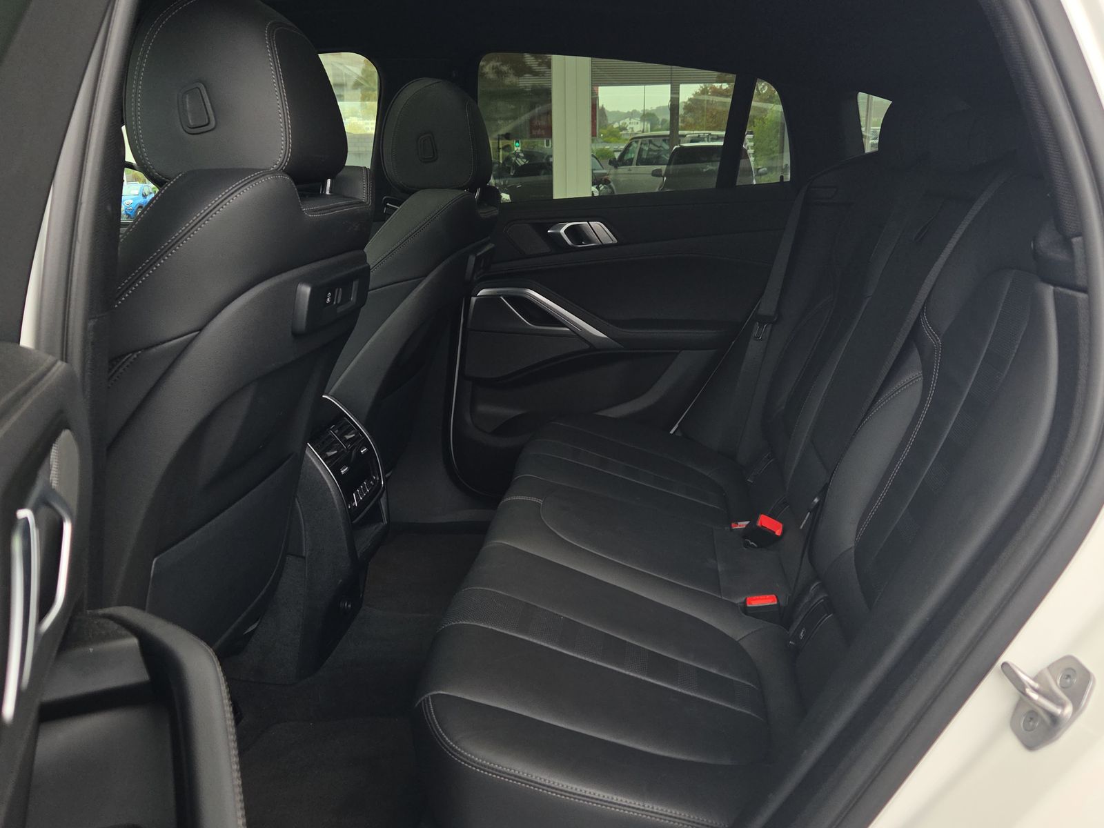 BMW X6 xDrive 48V 40d Steptronic-image-11