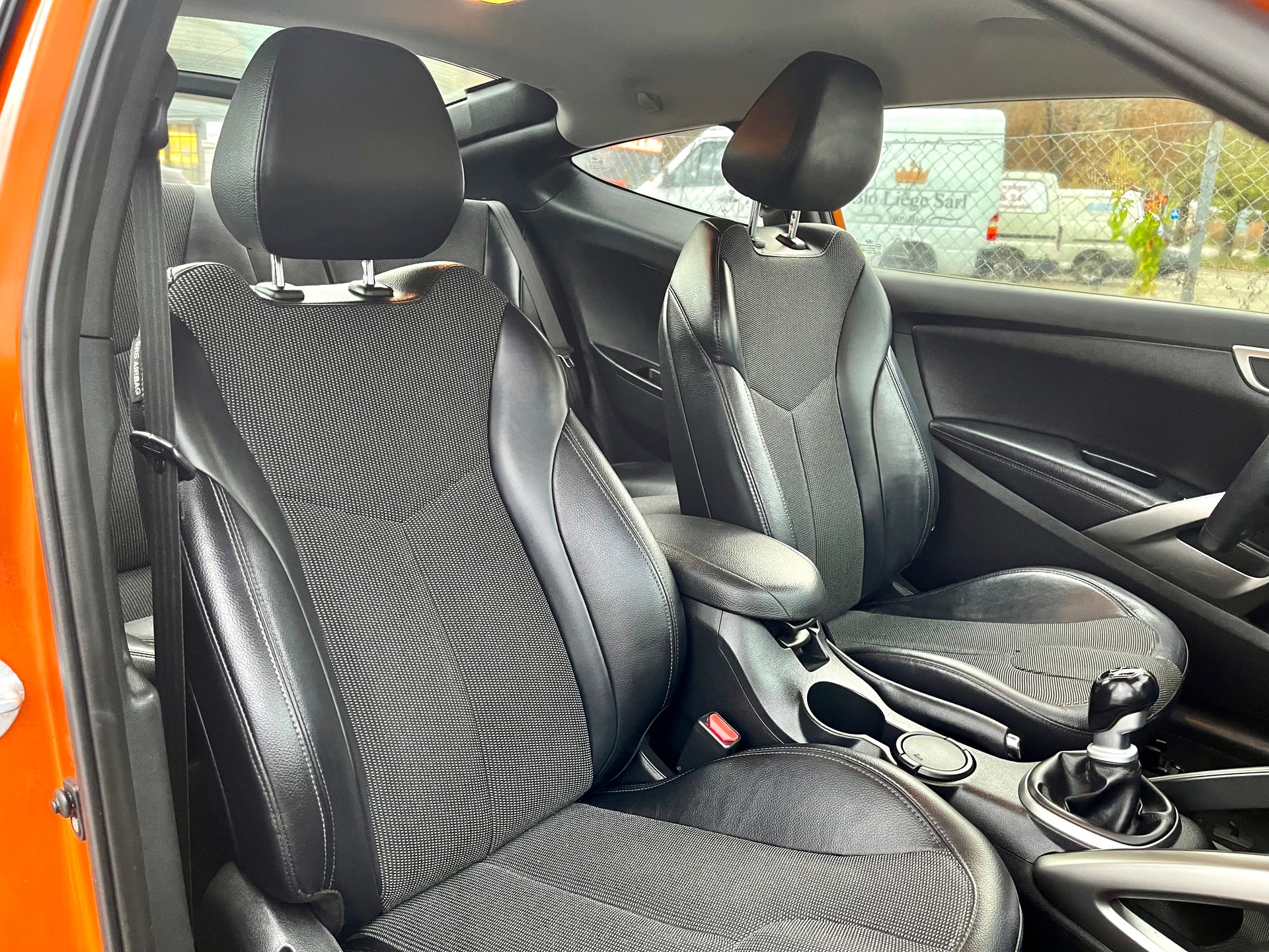 HYUNDAI Veloster 1.6 GDI-image-11