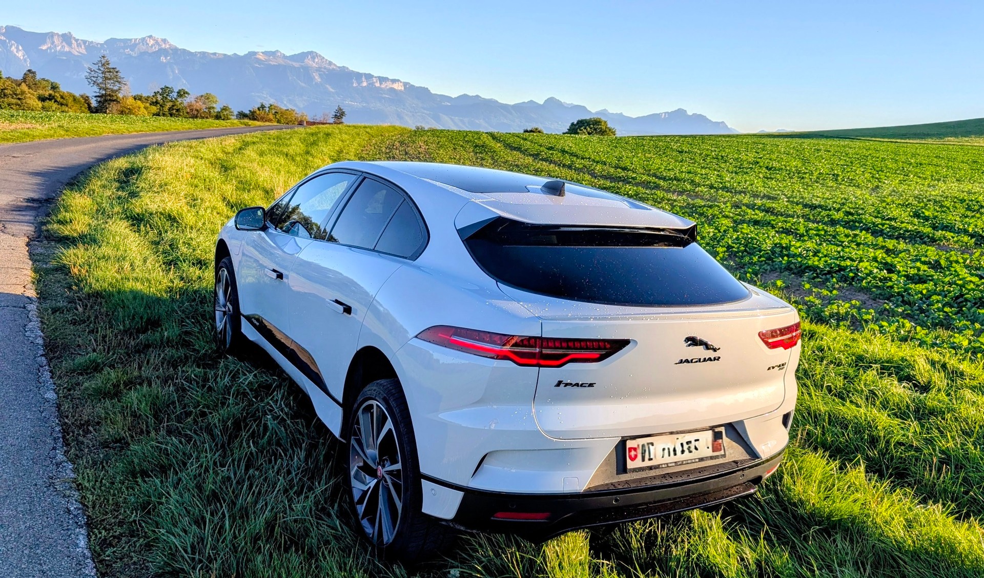 JAGUAR EV400 SE AWD-image-3