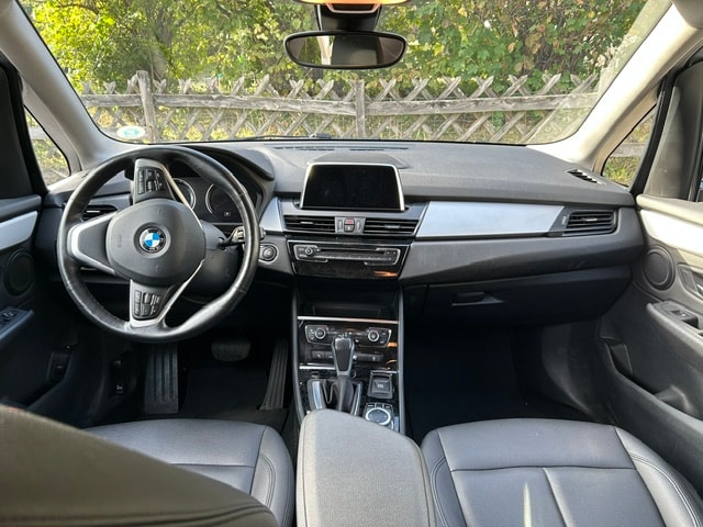 BMW 225xe-image-4