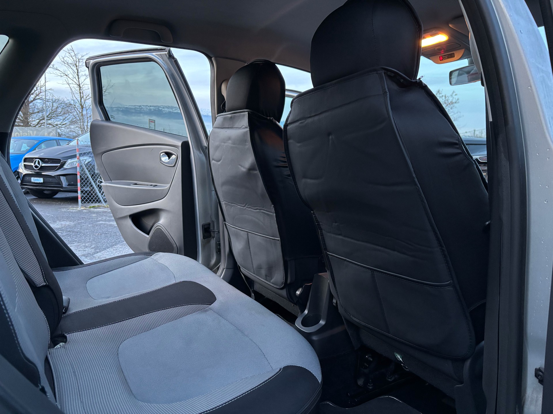 RENAULT Captur 1.2 T 16V Dynamique EDC-image-16