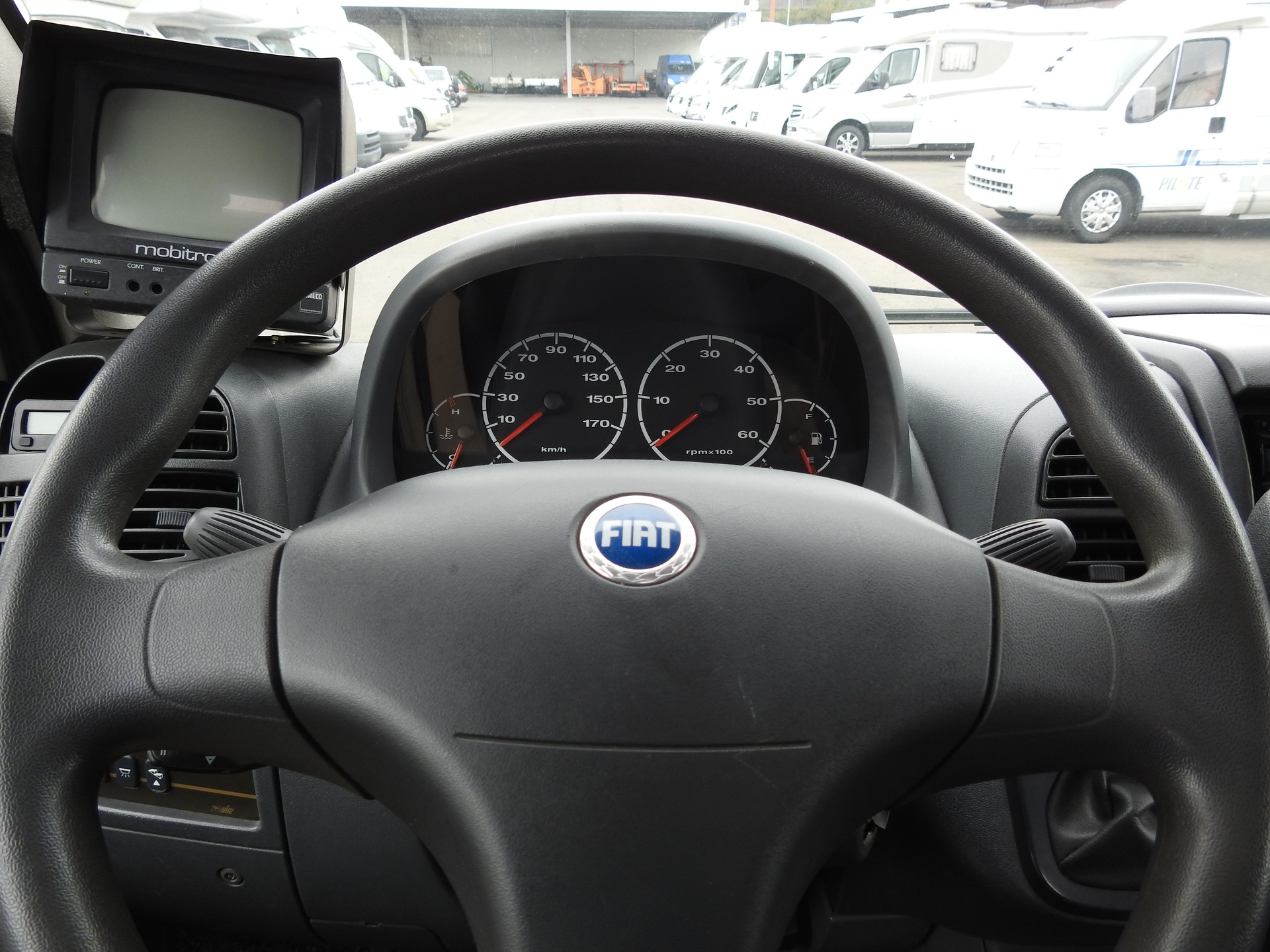 FIAT 2.8 JTD 244 Eura Mobil-image-17