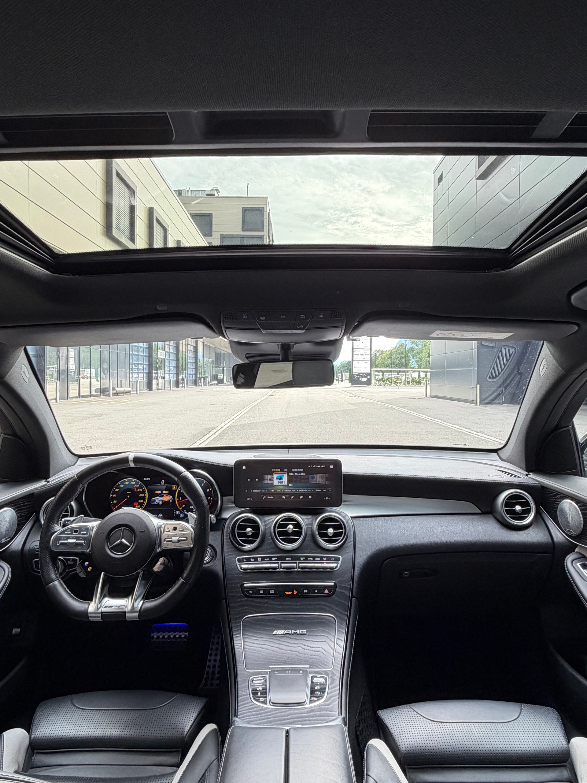 MERCEDES-BENZ GLC 63 S AMG 4m+-image-2