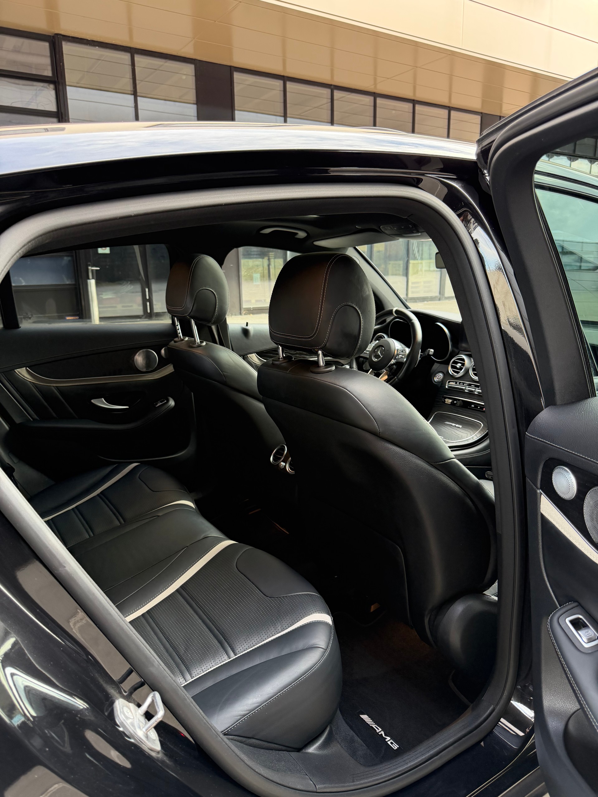 MERCEDES-BENZ GLC 63 S AMG 4m+-image-5